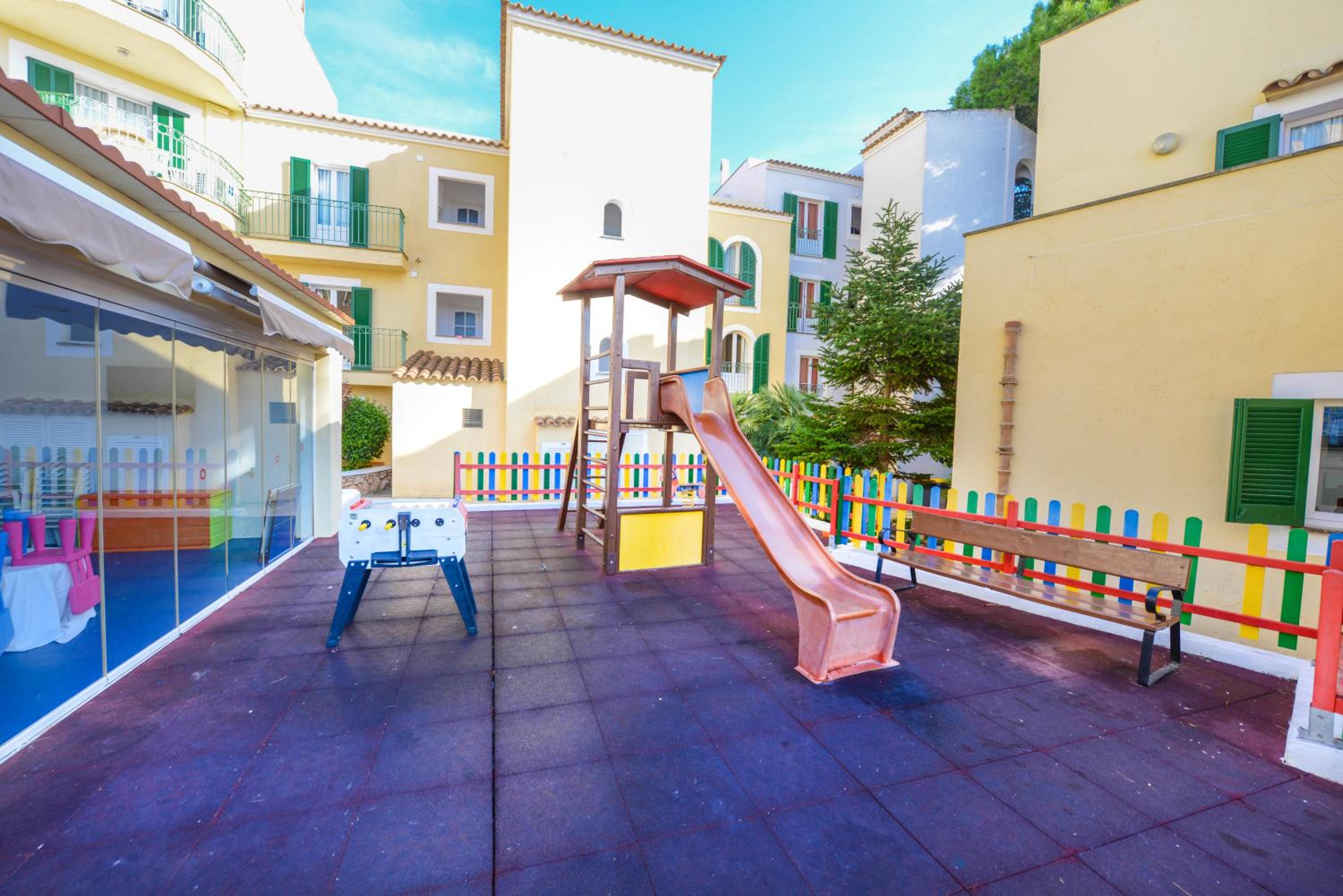 Aparthotel Ona Cala Pi Club