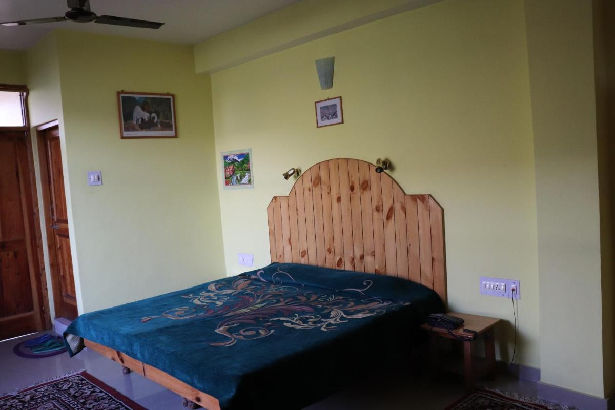 Malis Apple Lodge view 3