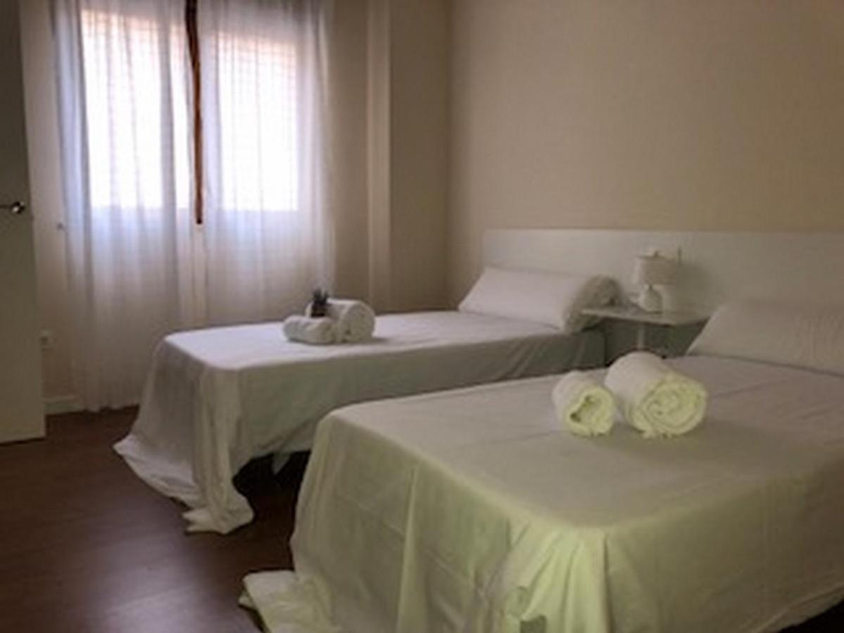 Apartamentos turisticos Puente Romano Portal 4 Bajo -A