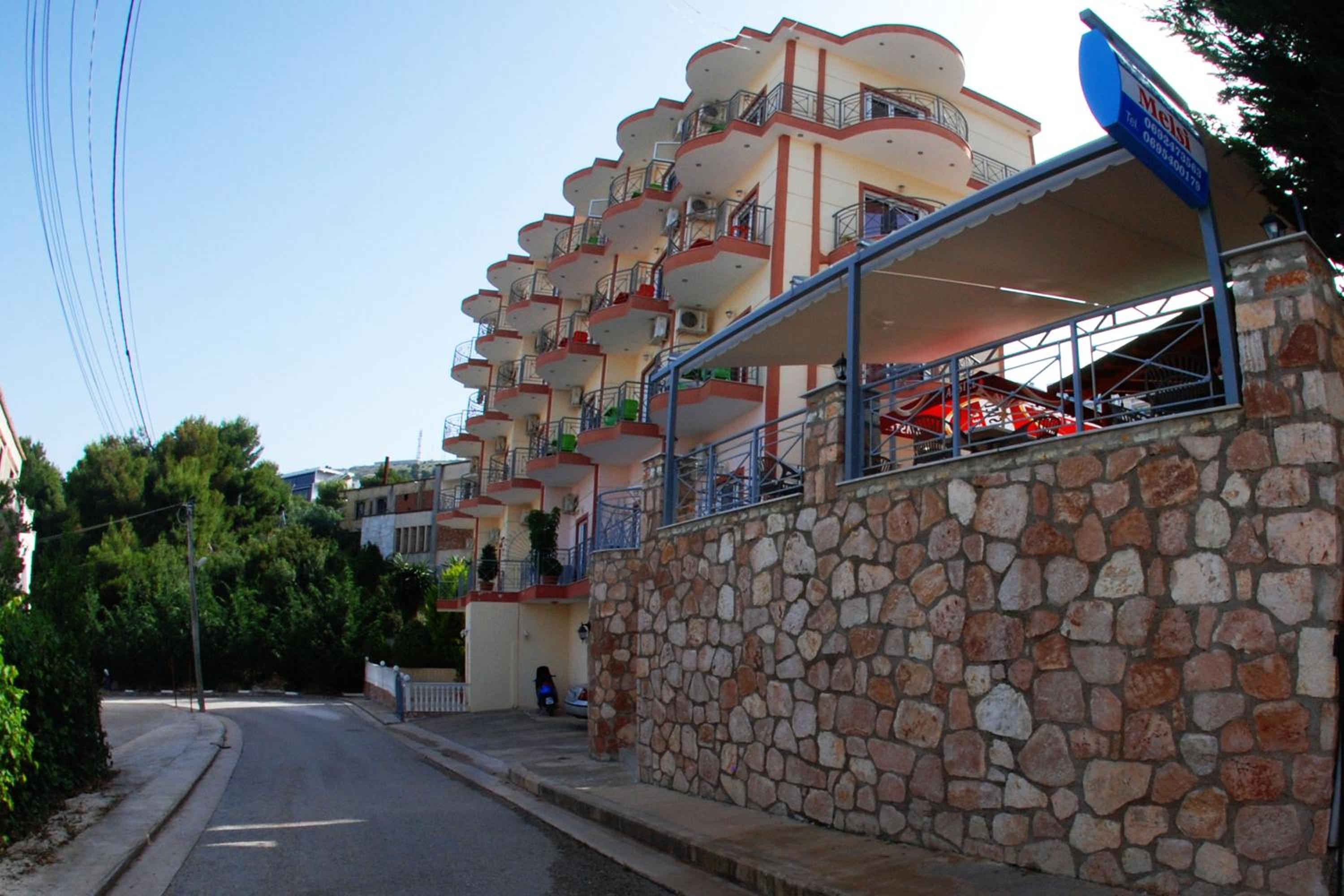 Unico ApartHotel