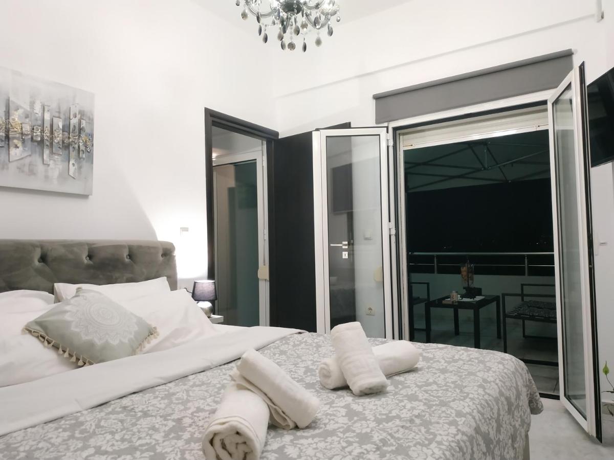 Sea View Maisonette in Chania view 3