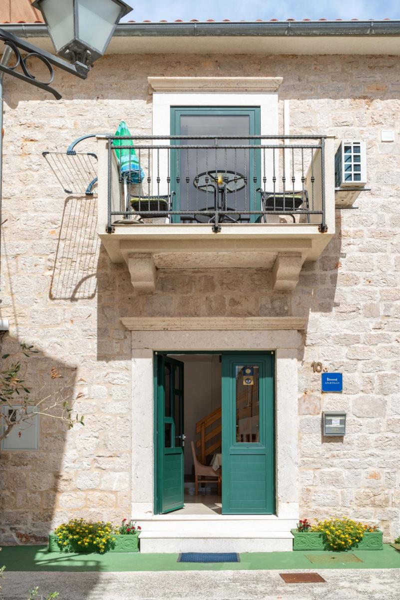 BeBe Apartment