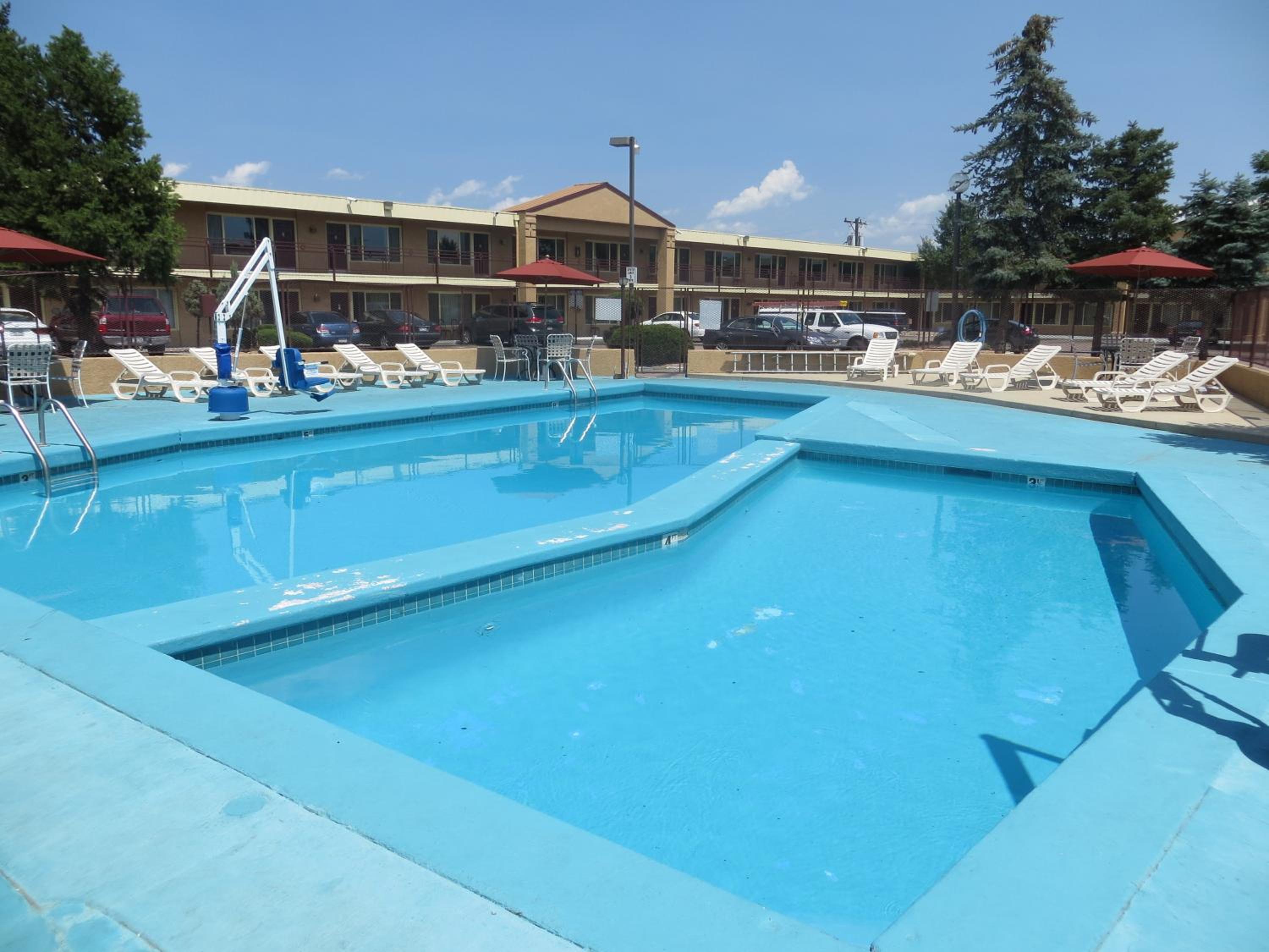 TravelStar Inn & Suites view 2