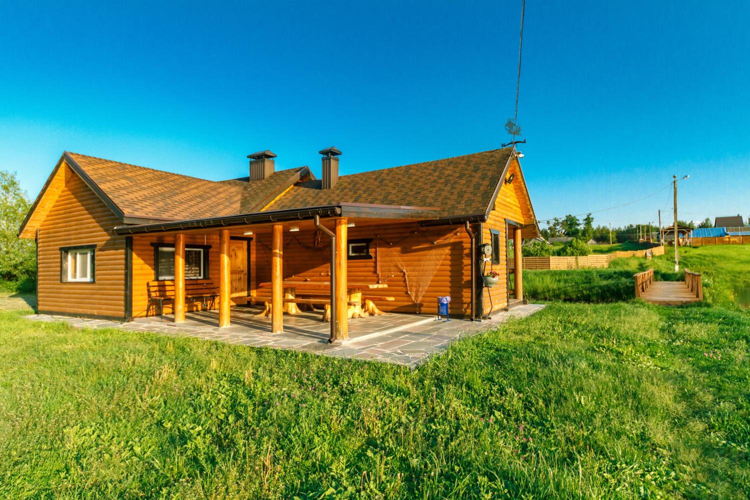 GuestHouse on the Lake with Bathhouse 70 km from Kiev view 2