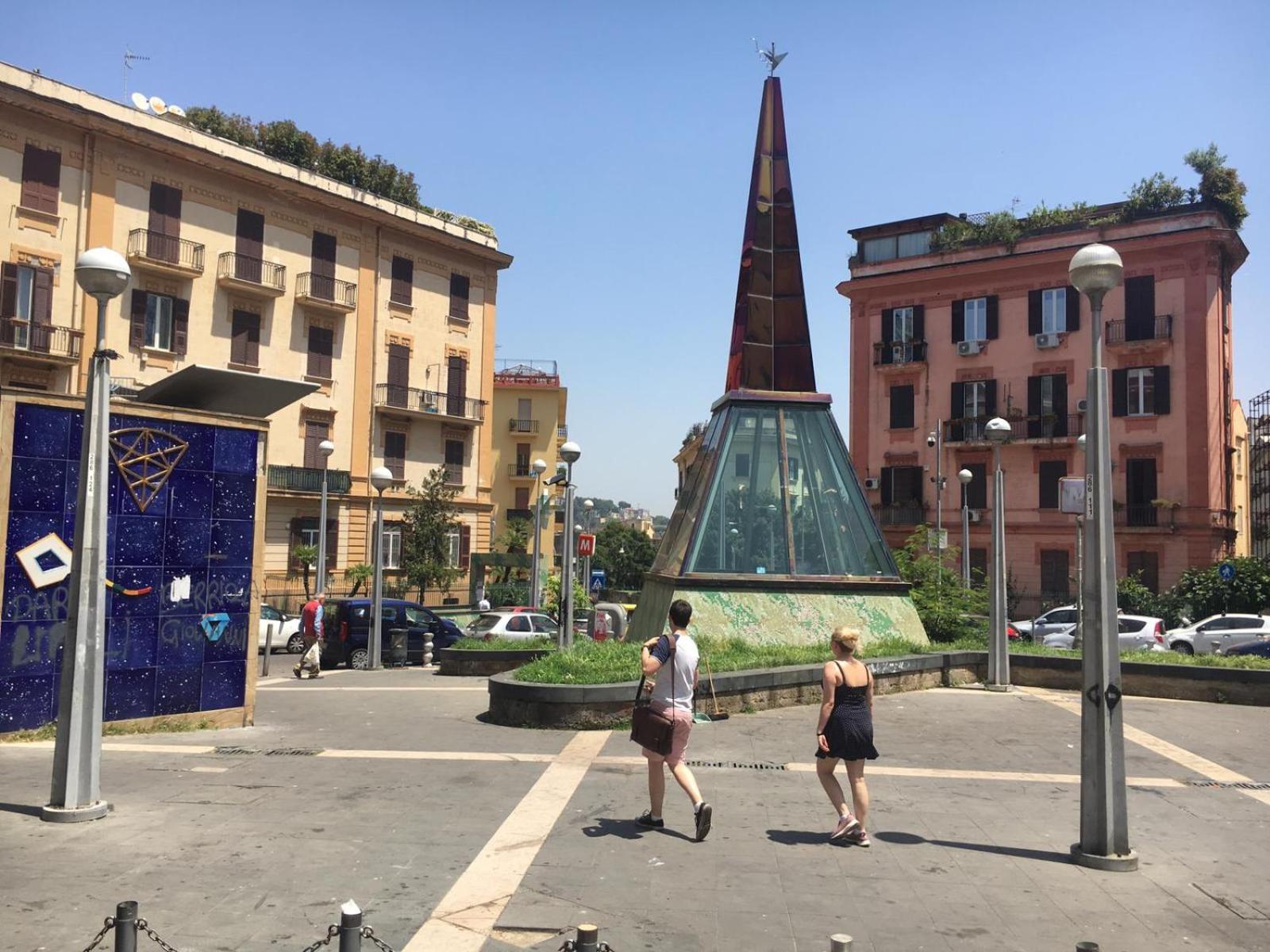 Domus Luca - Central Rooms in the Heart of Naples