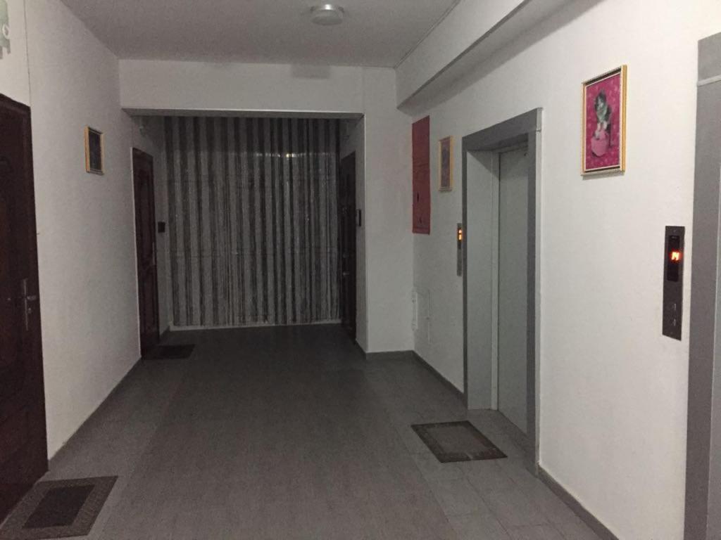 Boulevard Side Apartments