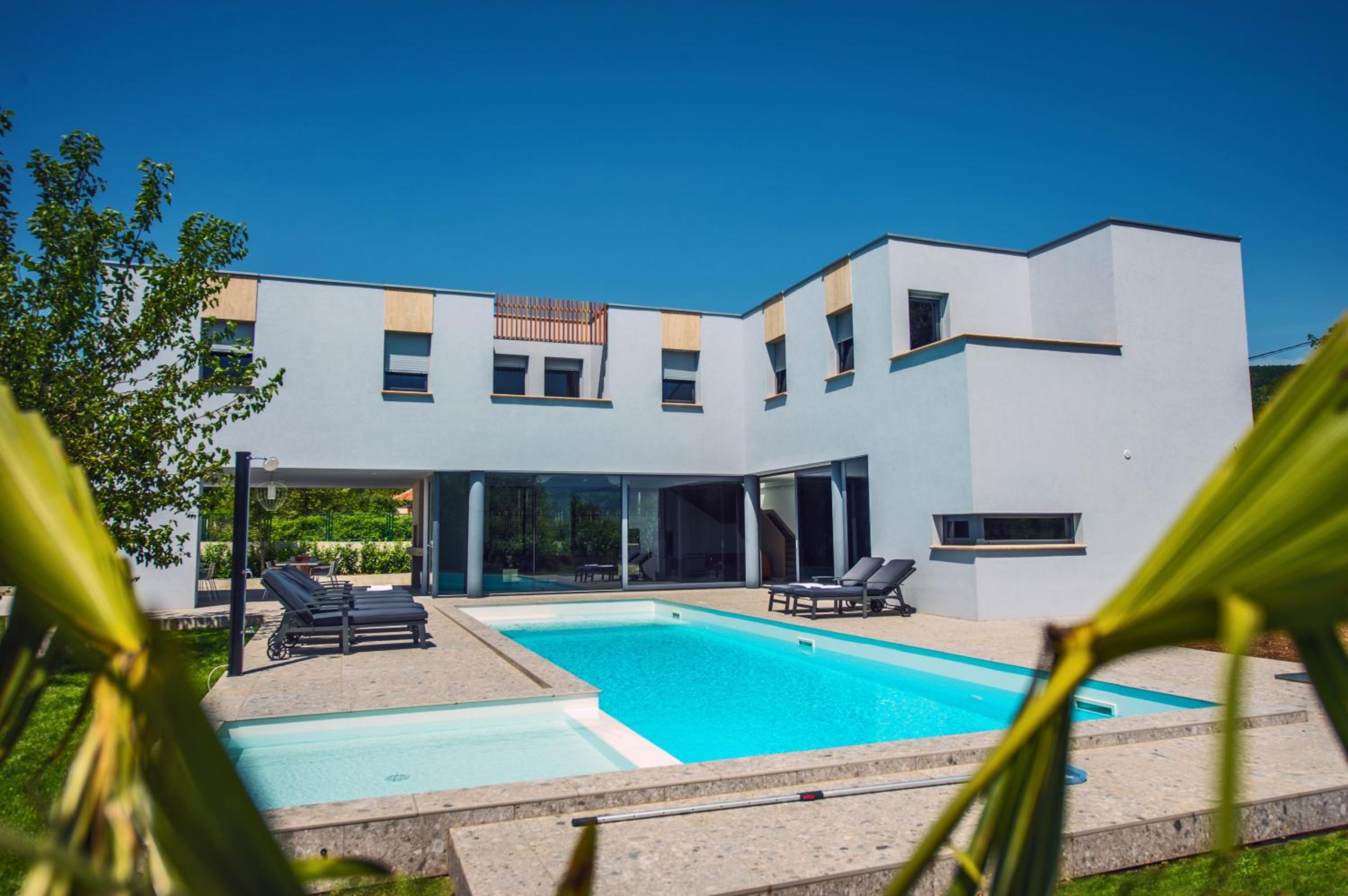 Luxury Villa Lucella, big pool, spa, tennis, gym, volleyball view 2