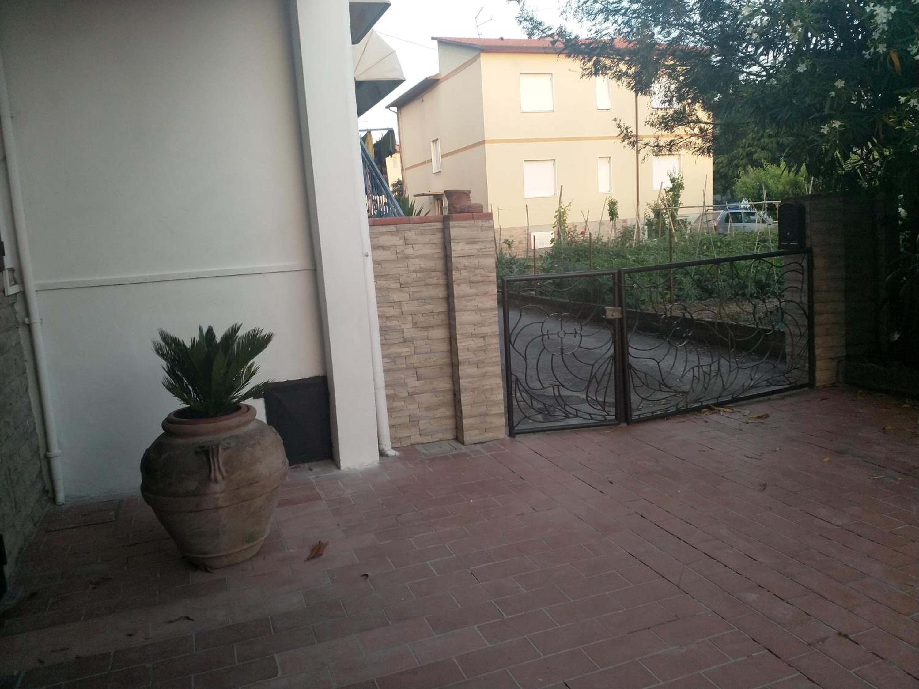 Photo 37