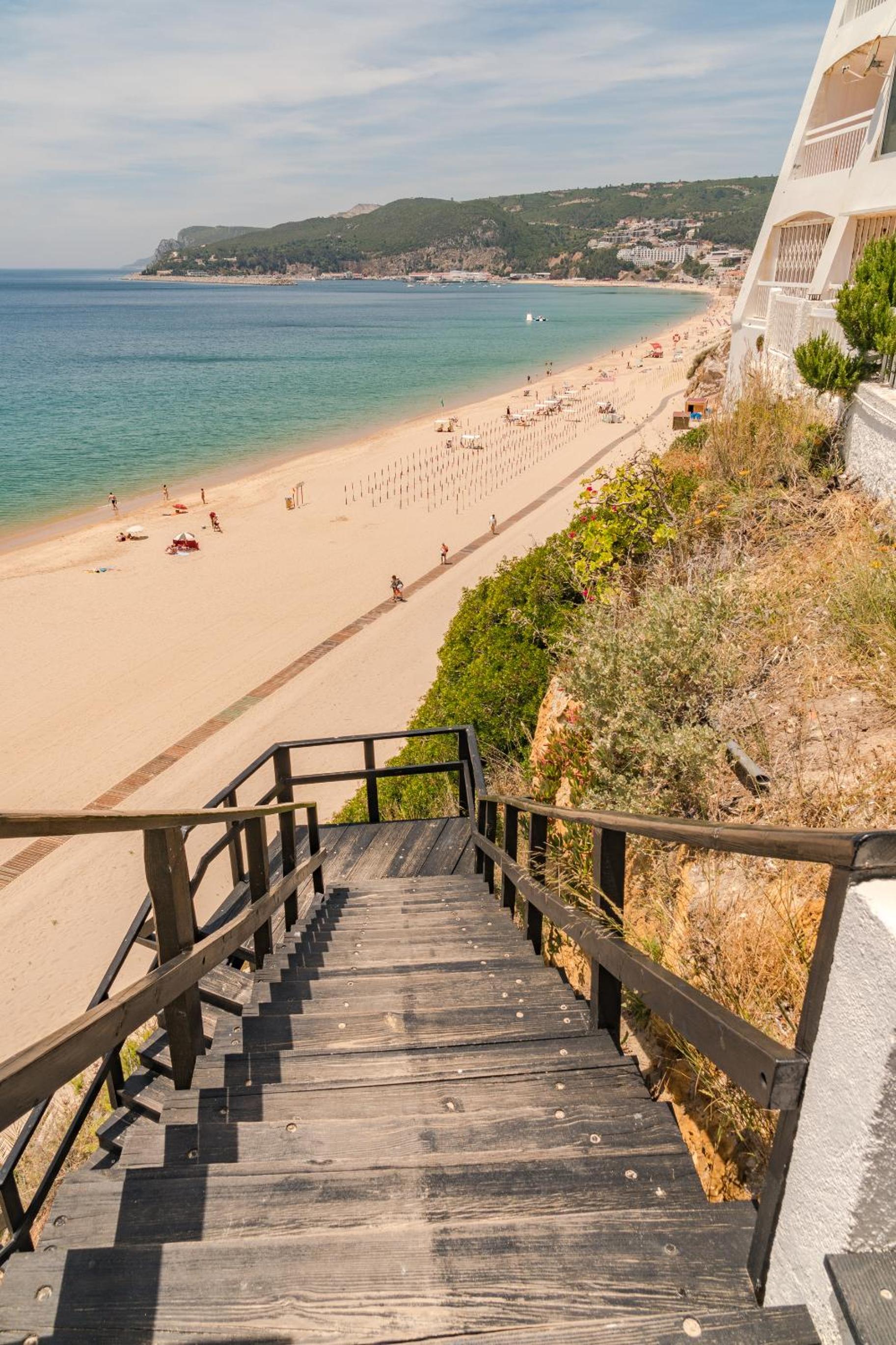 Sesimbra Bay View studio 3px - CHECKINHOME view 3