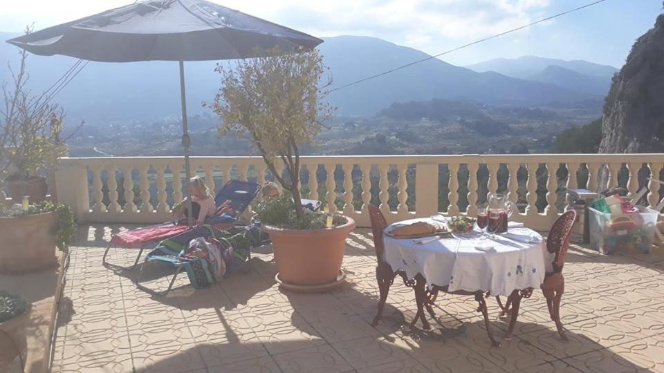 Villa Romana Mountainside apartment in Alcalali, Jalon Valley photo 4