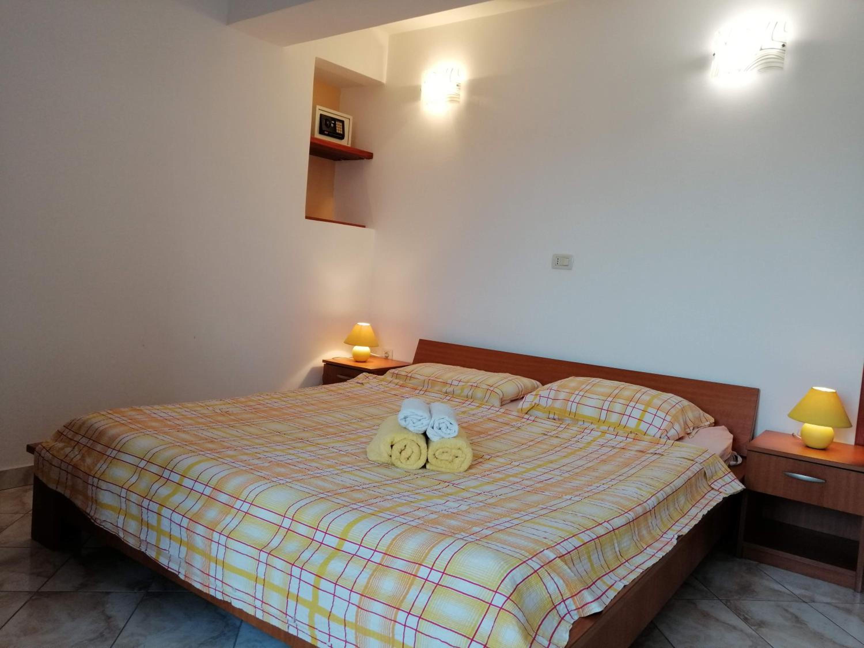 Gracia Apartments