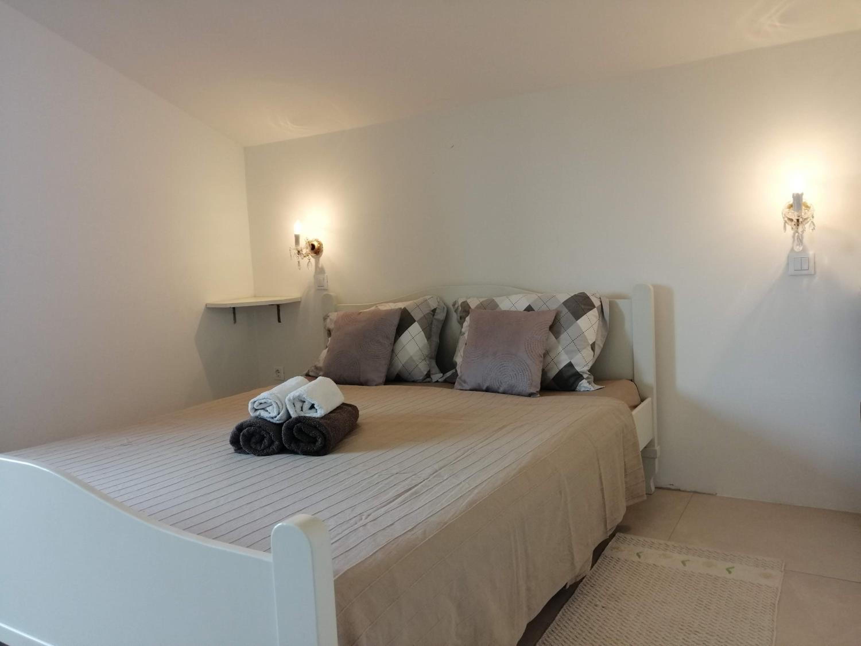 Gracia Apartments