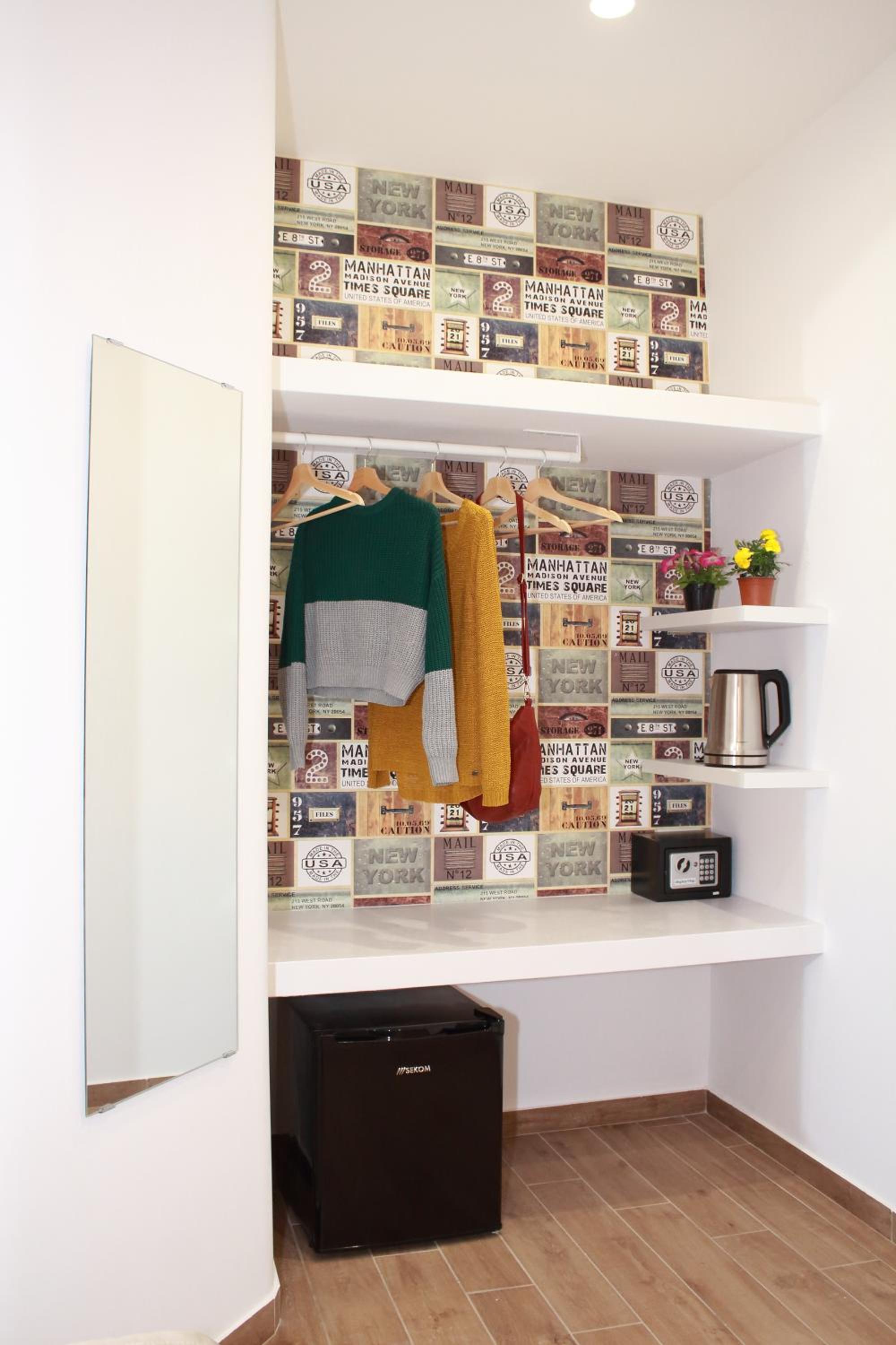 Photo 6