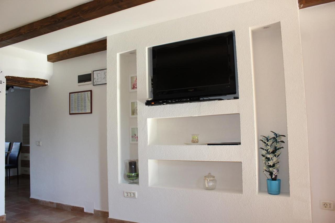 Photo 13