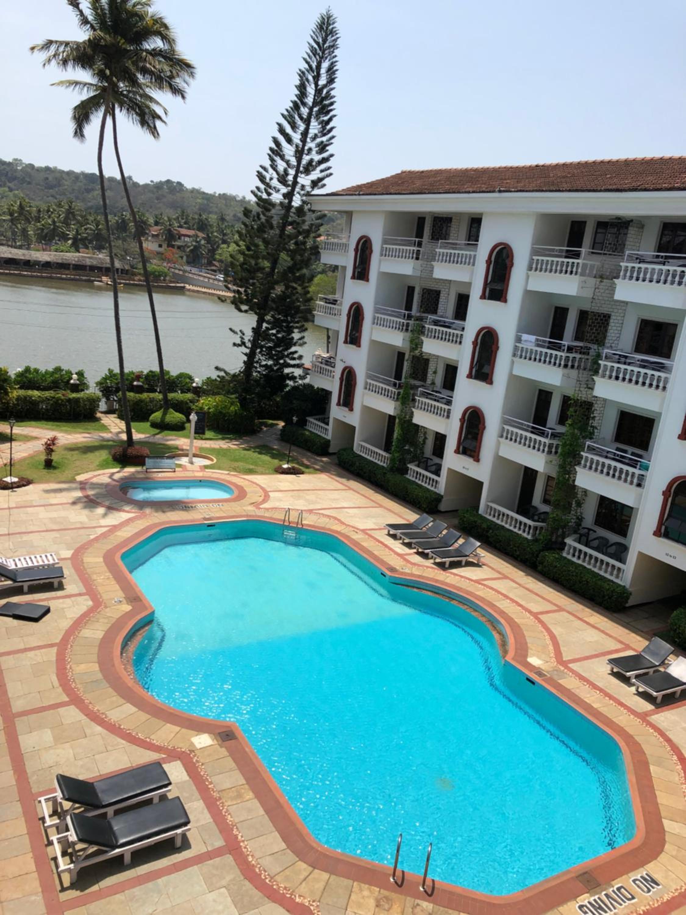 swimming pool