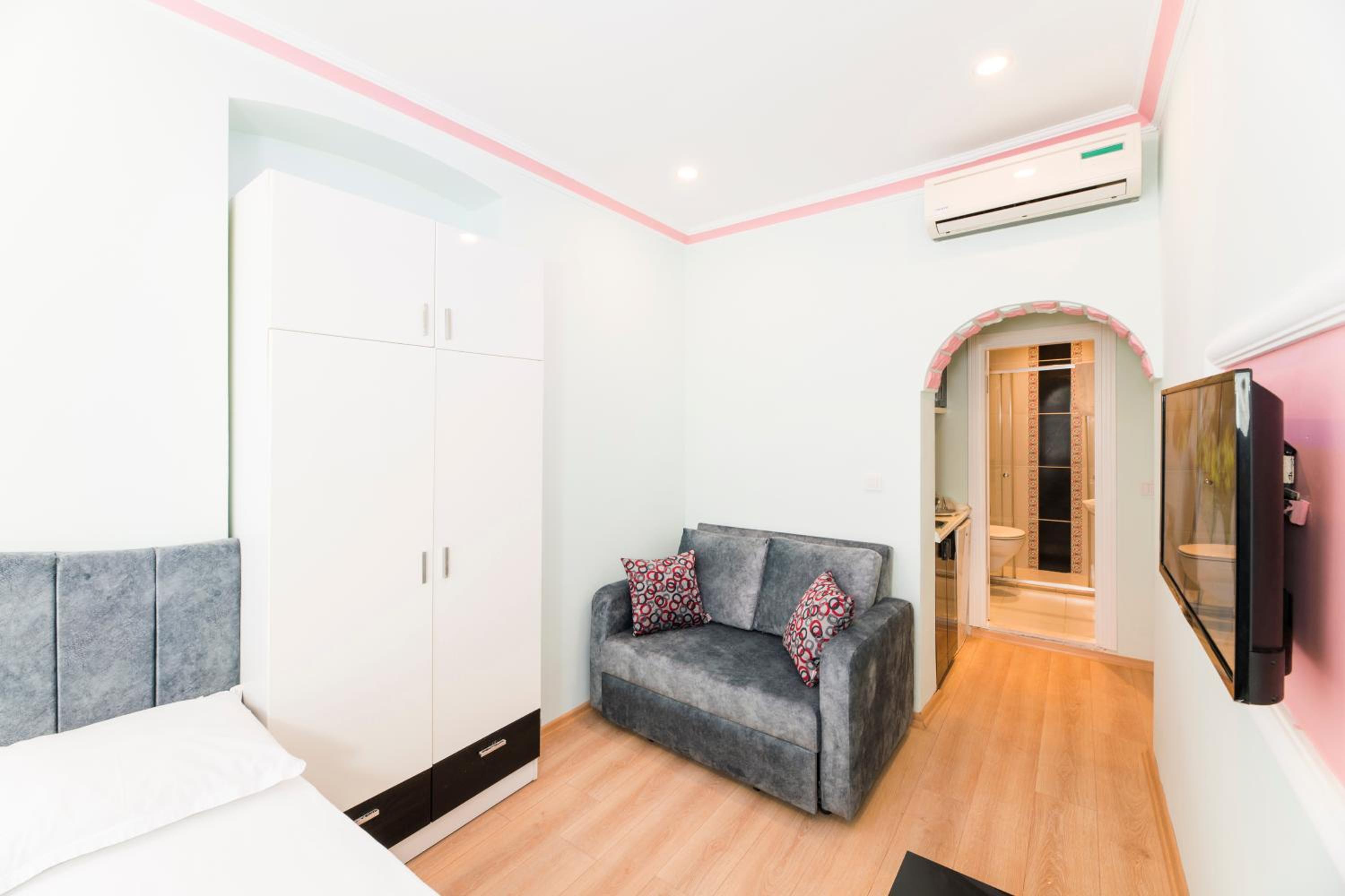 TAXİM ELEGANCE SUİTES - Image 22