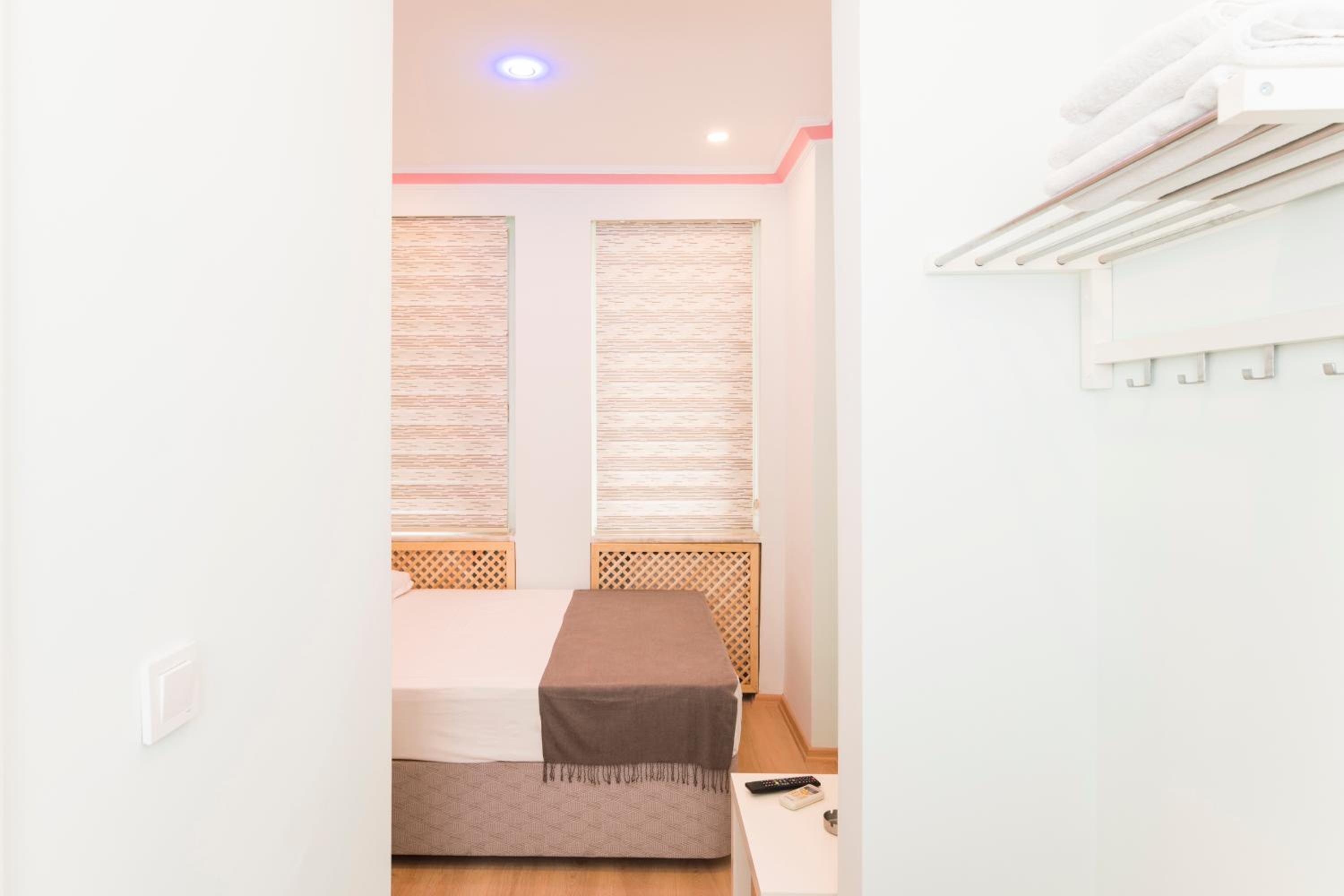 TAXİM ELEGANCE SUİTES - Image 18