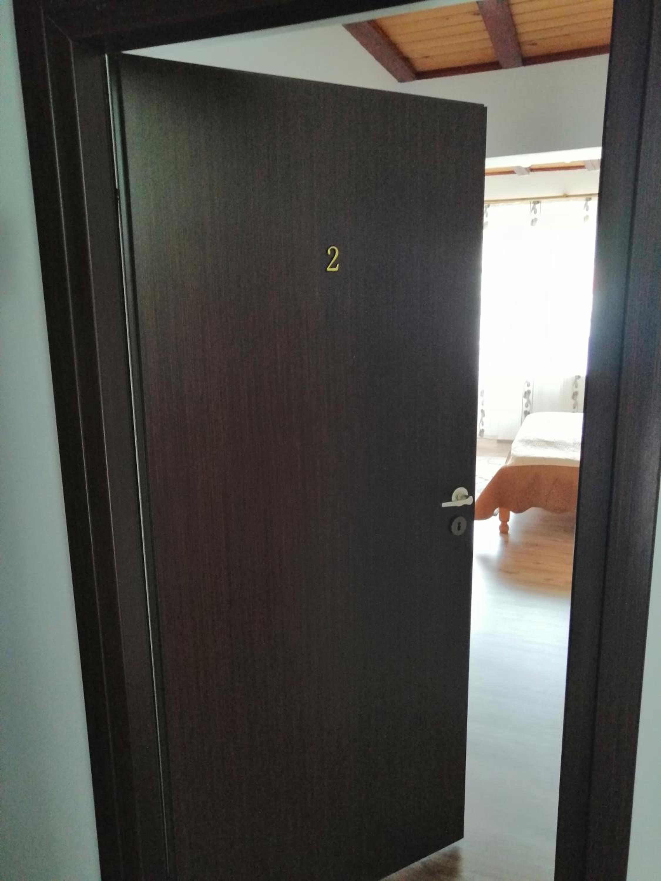 Photo 32