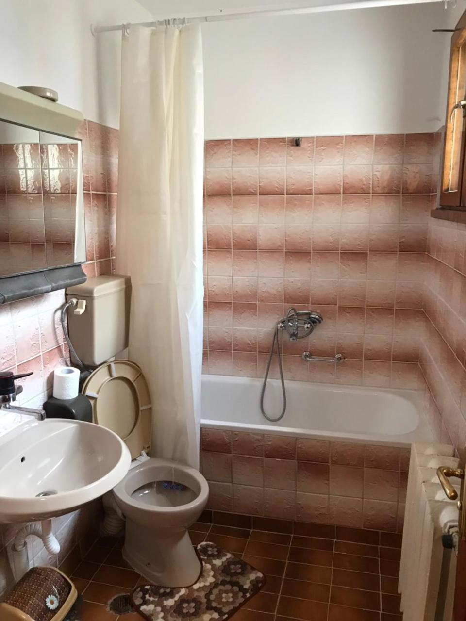 Mama Emiliya Guest House