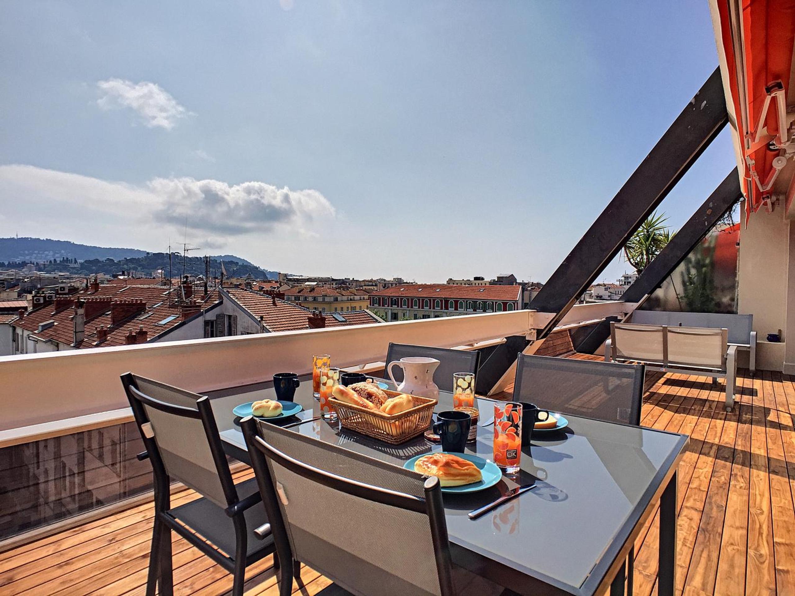 Nestor&Jeeves - SKY LIGHT TERRACE - Hyper center - By sea - Top floor photo 3