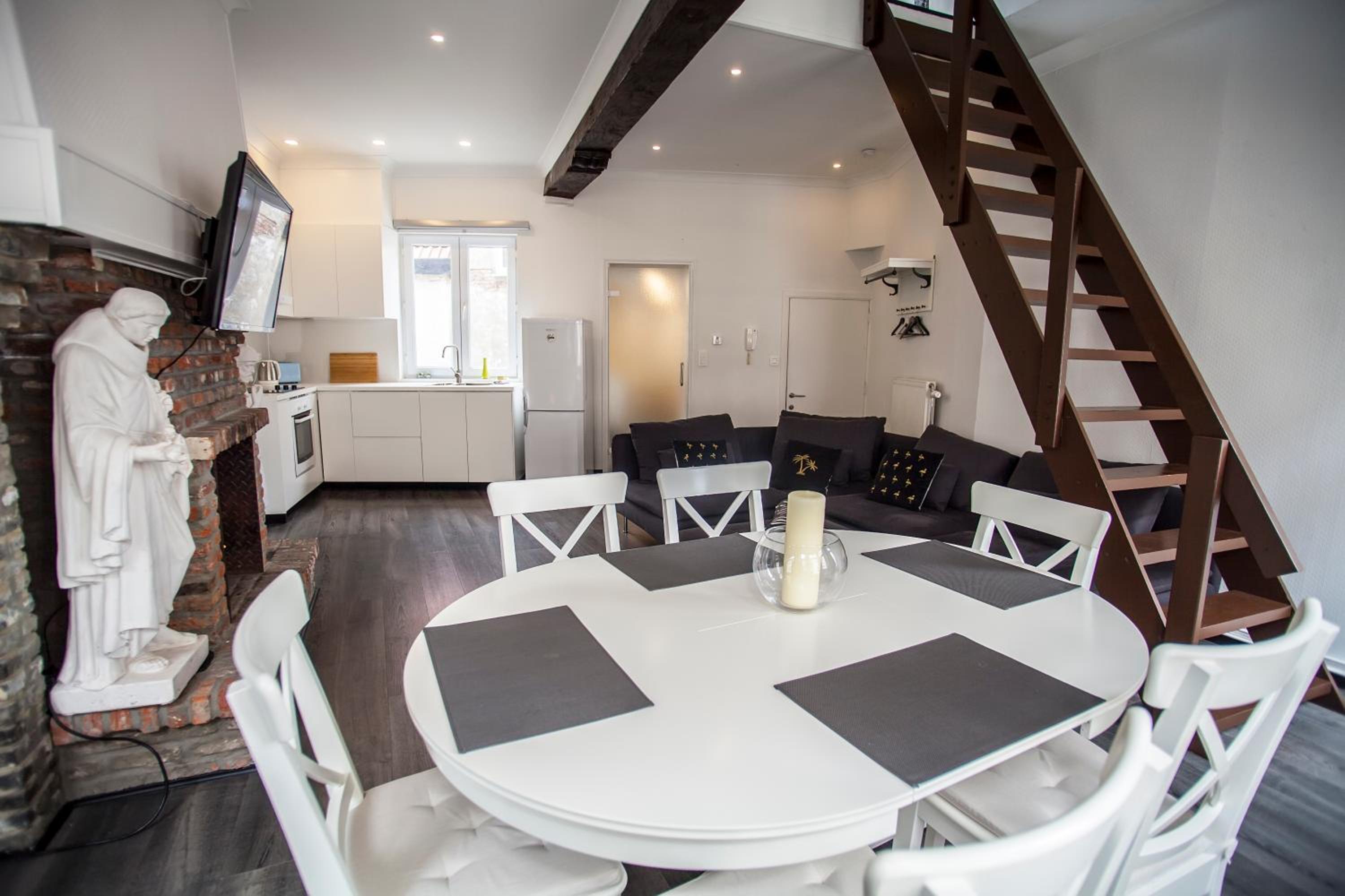 Luxury Suites Cathedral by Rikas Hotels