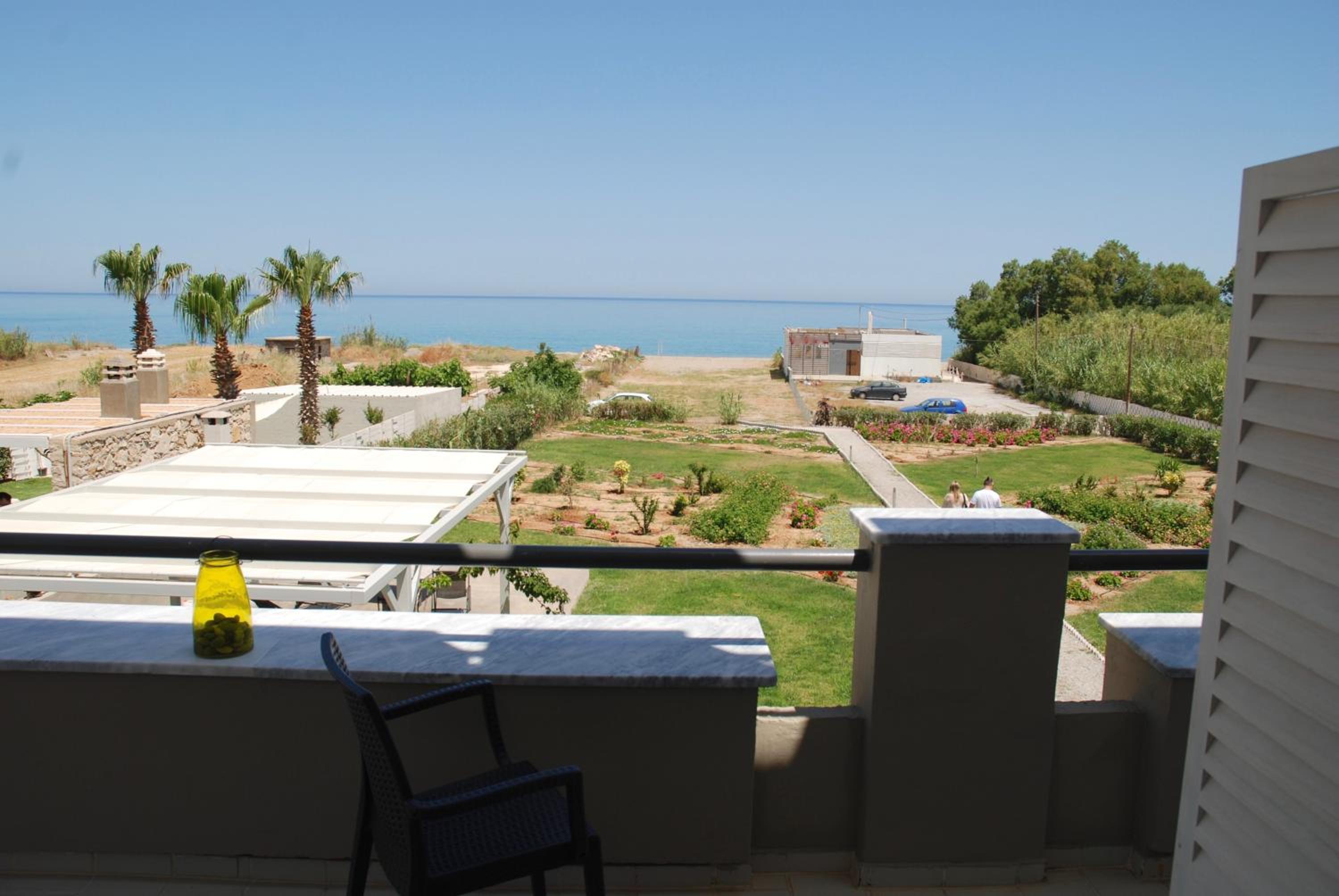 Yiannis Apartments
