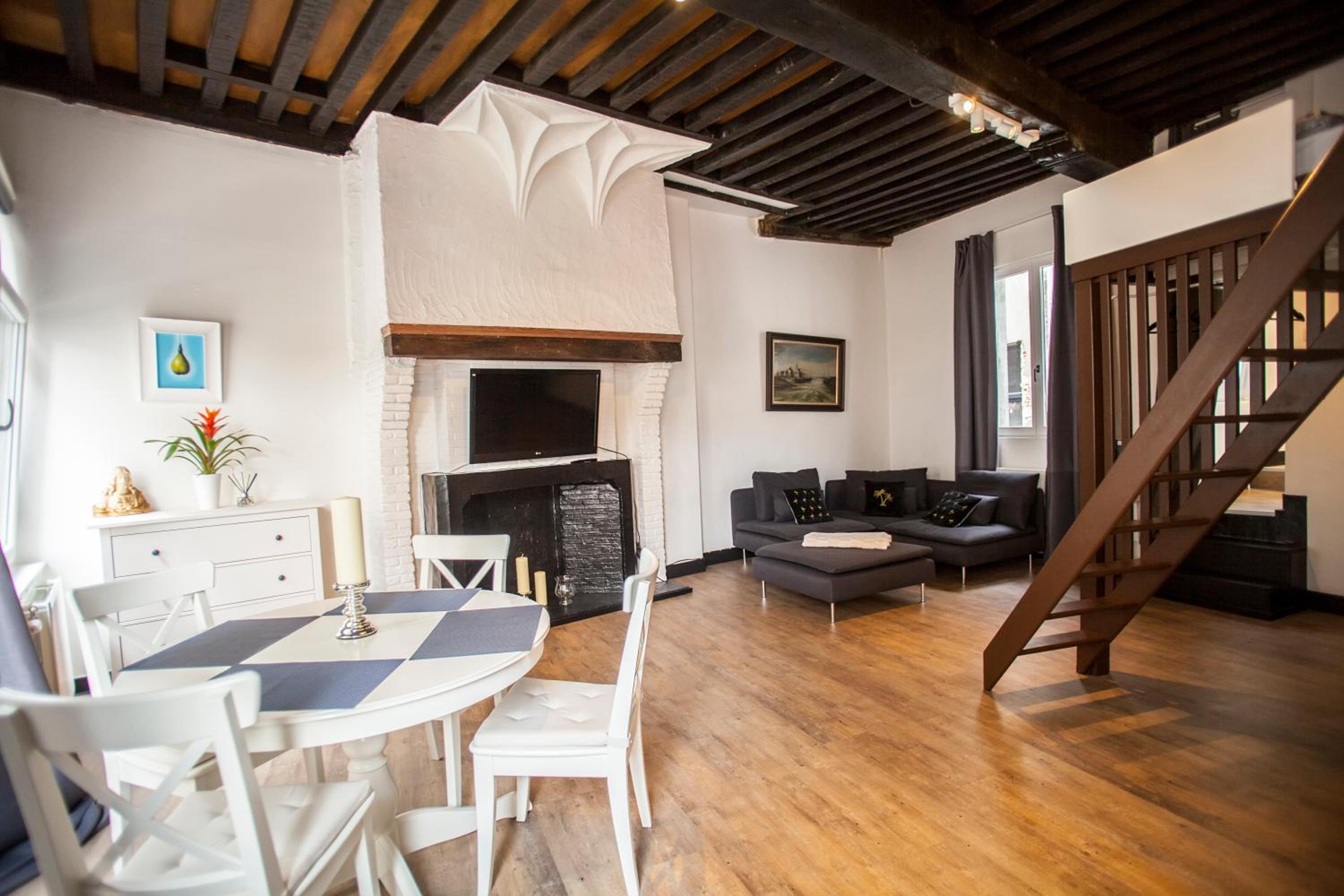 Luxury Suites Cathedral by Rikas Hotels