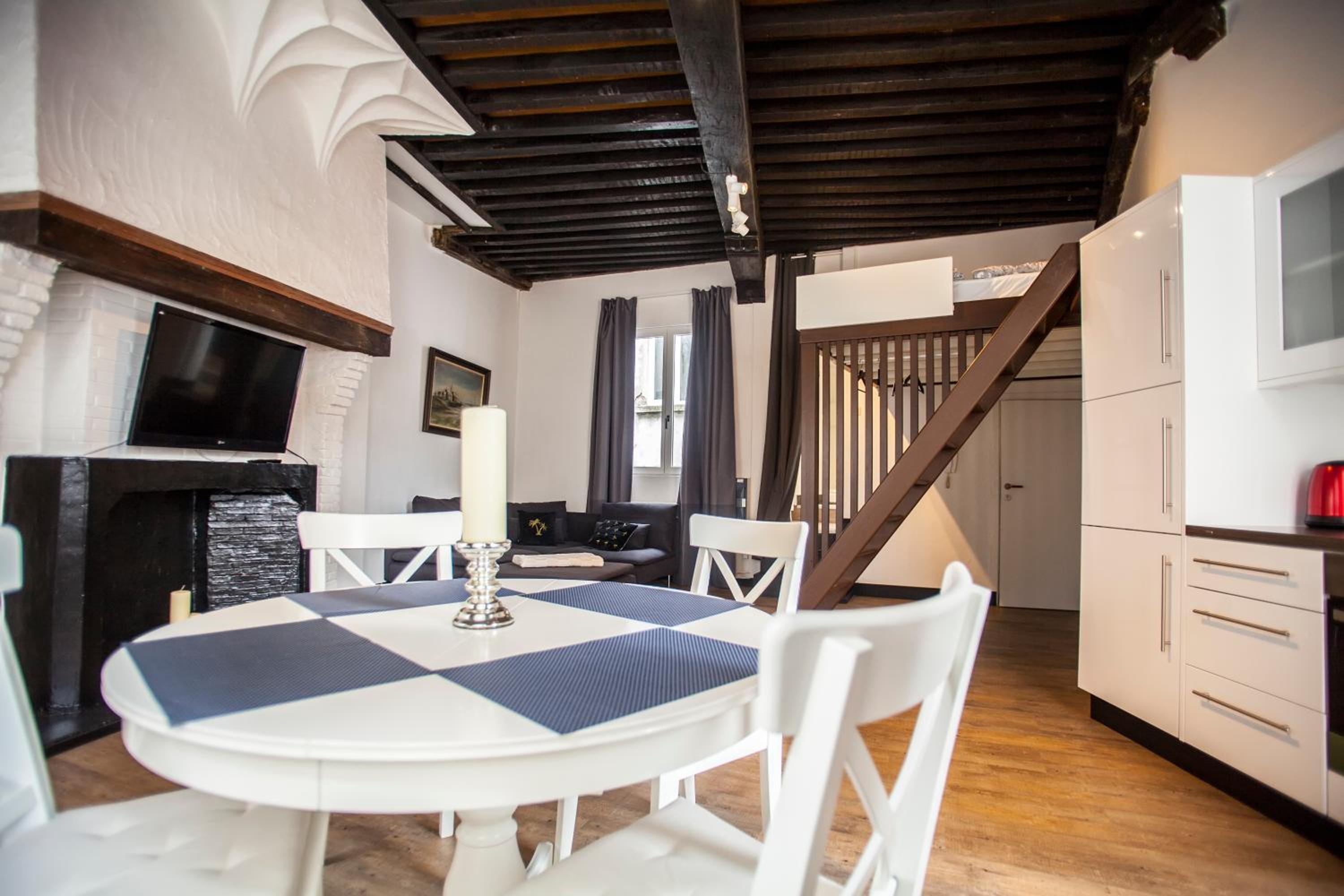 Luxury Suites Cathedral by Rikas Hotels