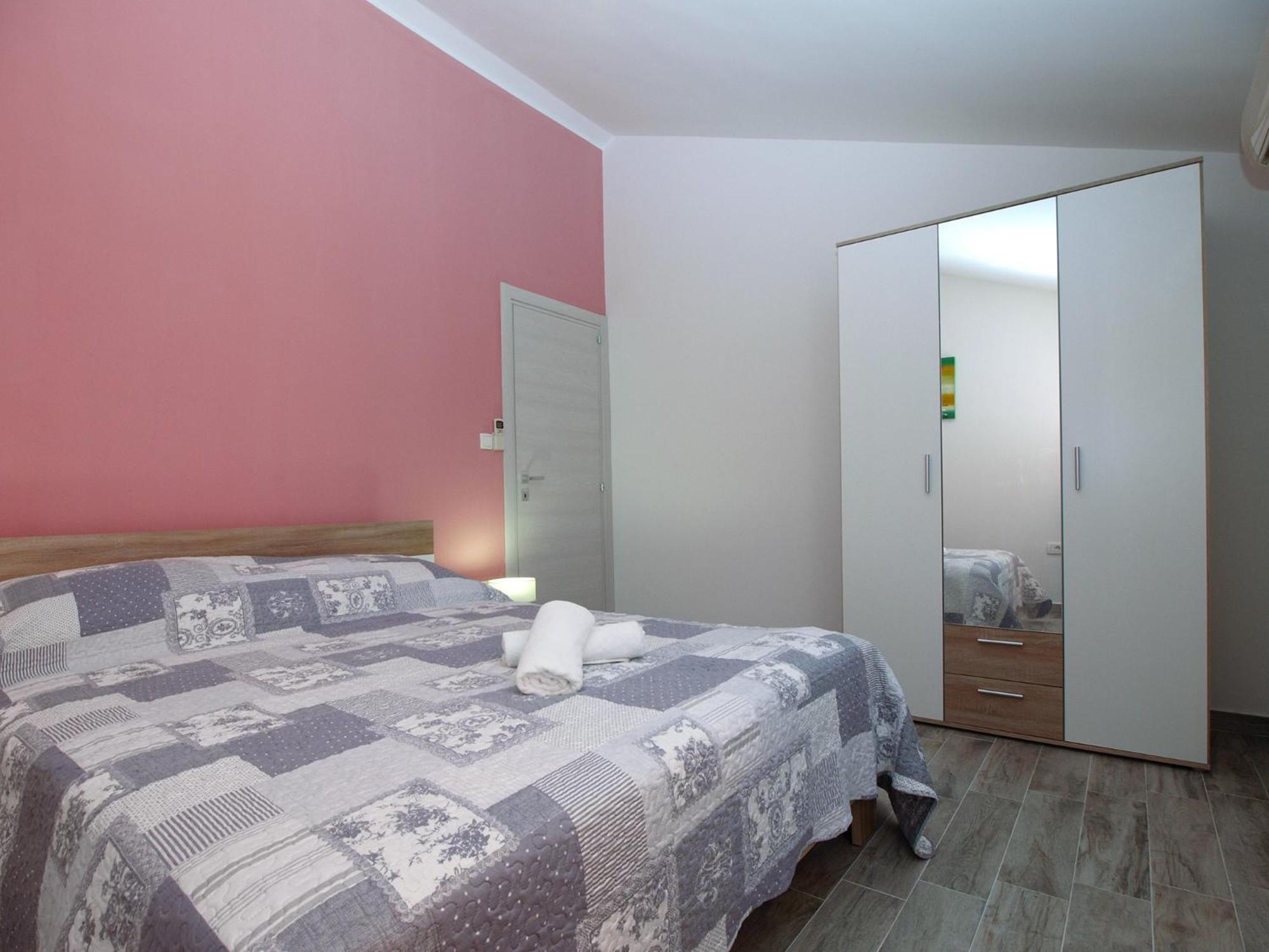 Apartments Oriana 898 view 3