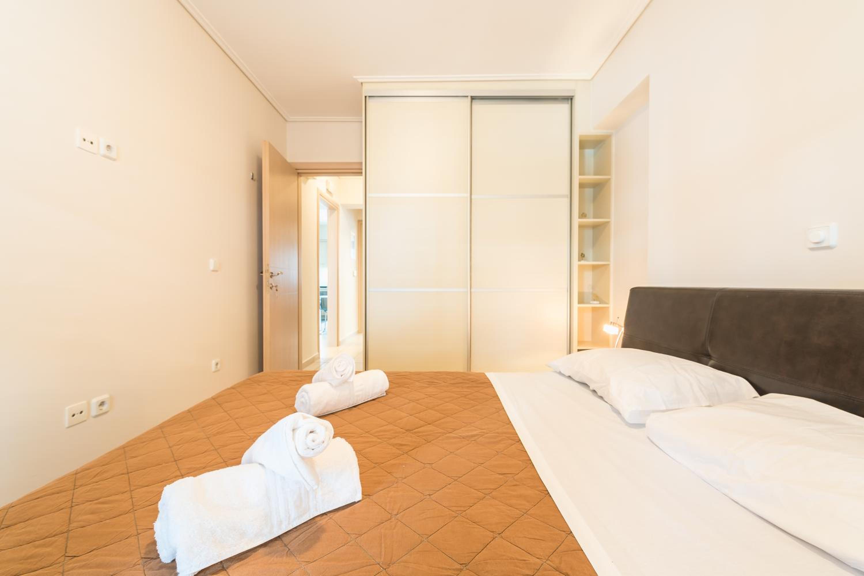 Comfortable,sunny apartment in Athens Center
