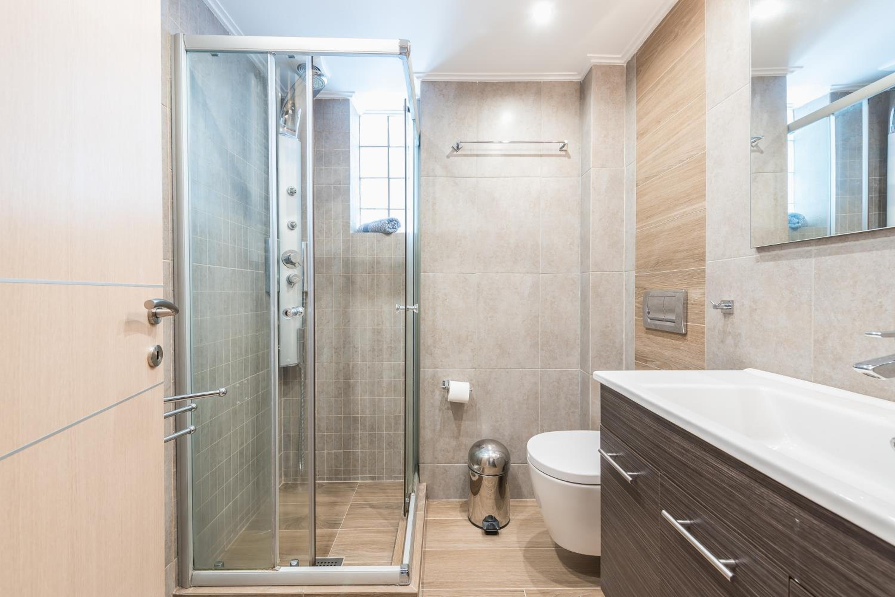 Comfortable,sunny apartment in Athens Center