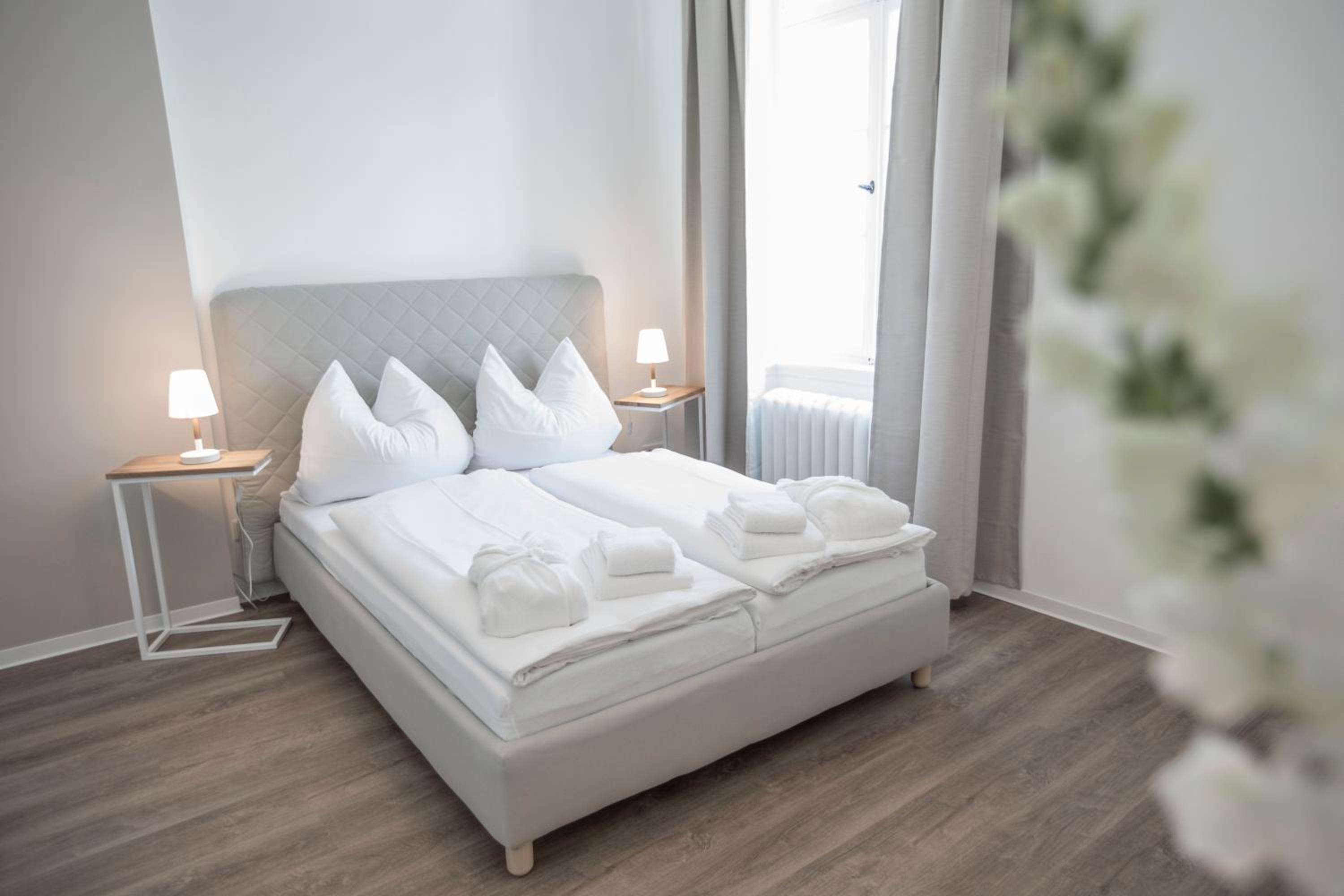 Boardinghouse Flensburg - by Zimmer FREI! Holidays