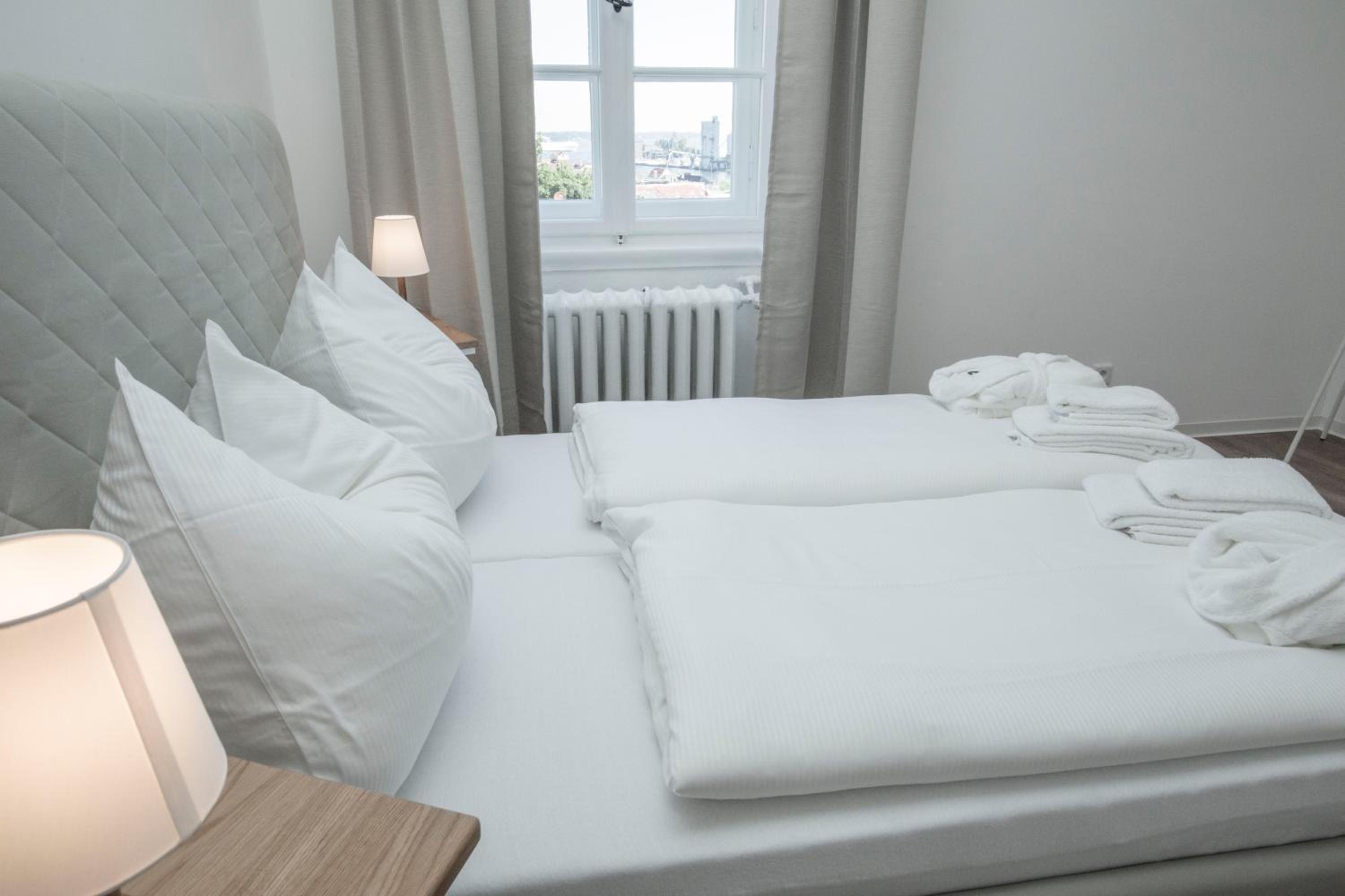 Boardinghouse Flensburg - by Zimmer FREI! Holidays