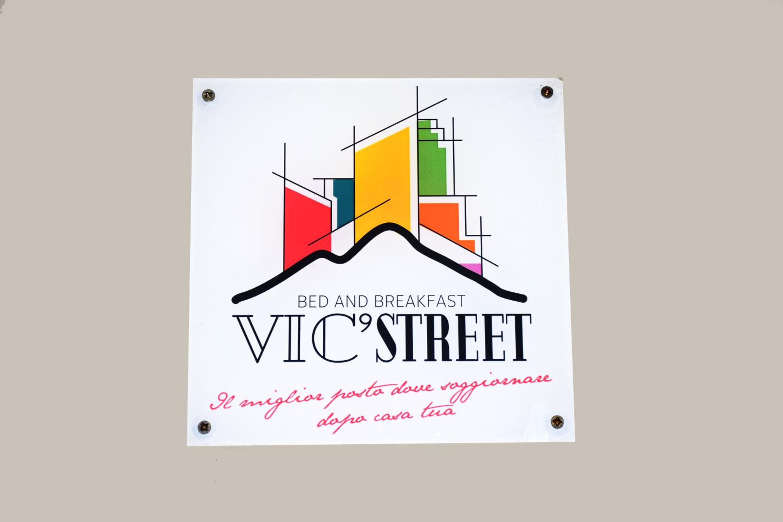 Vic' Street B&B