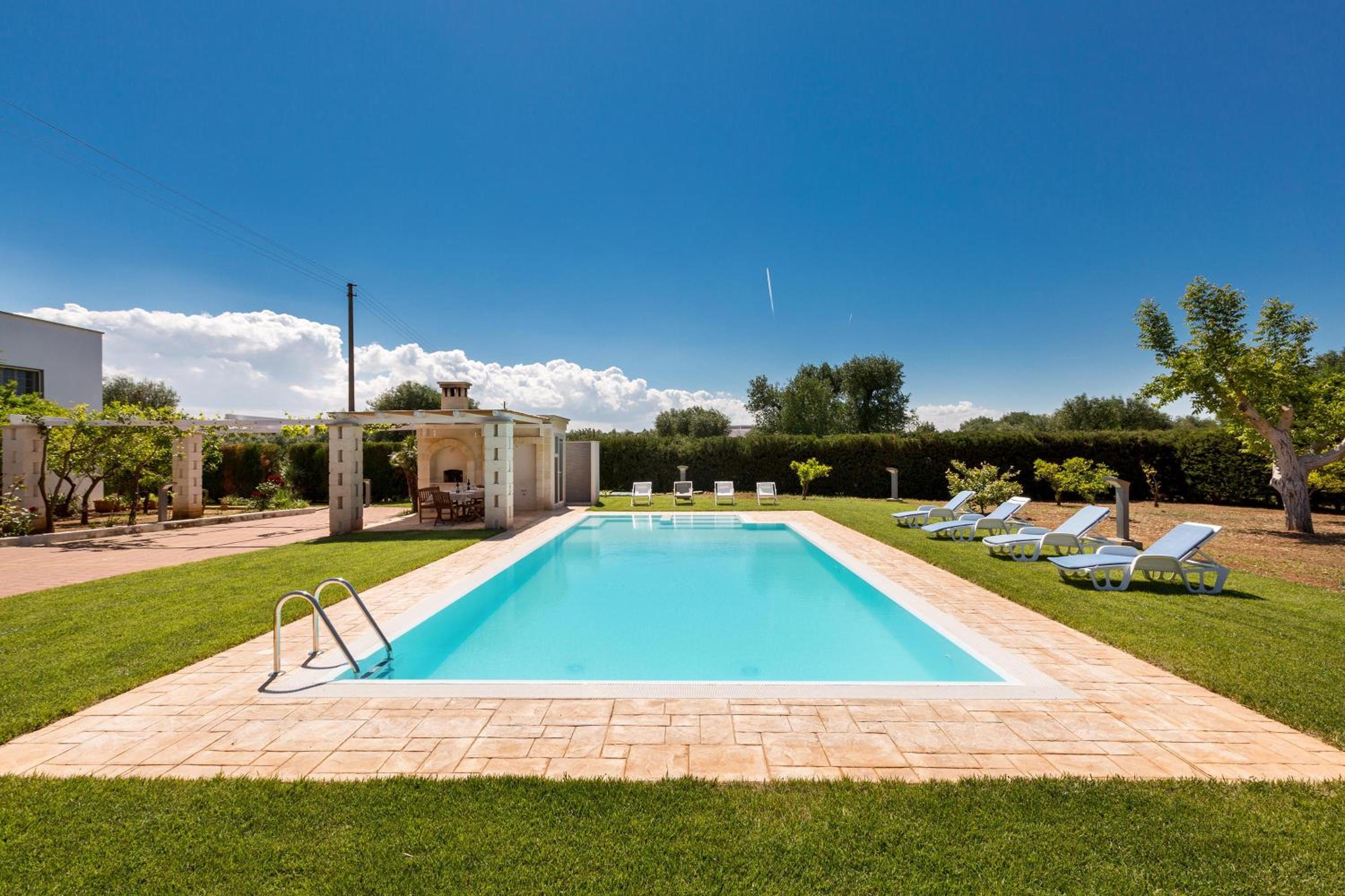 Villa Emary by Perle di Puglia view 3