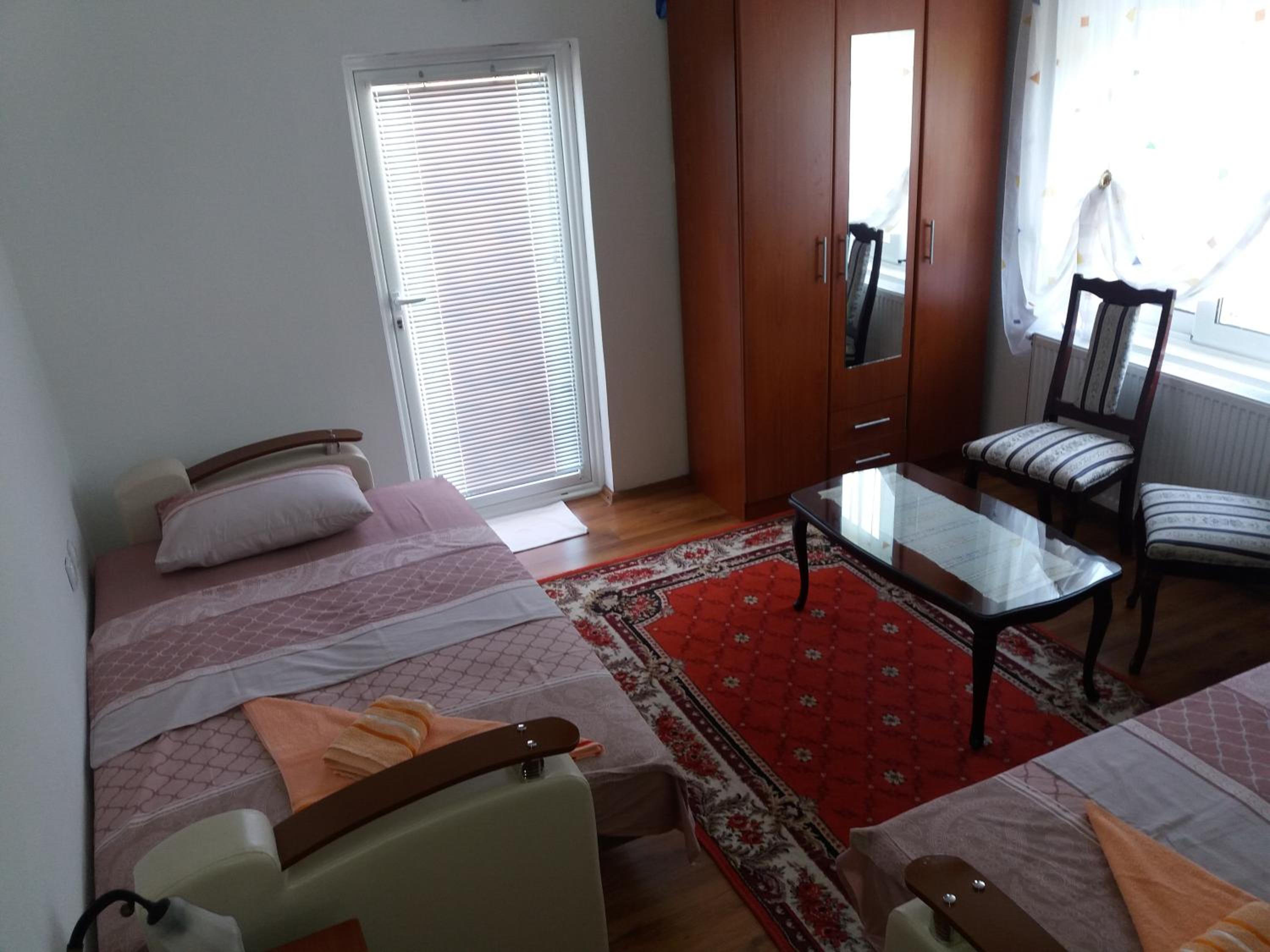 Photo 43