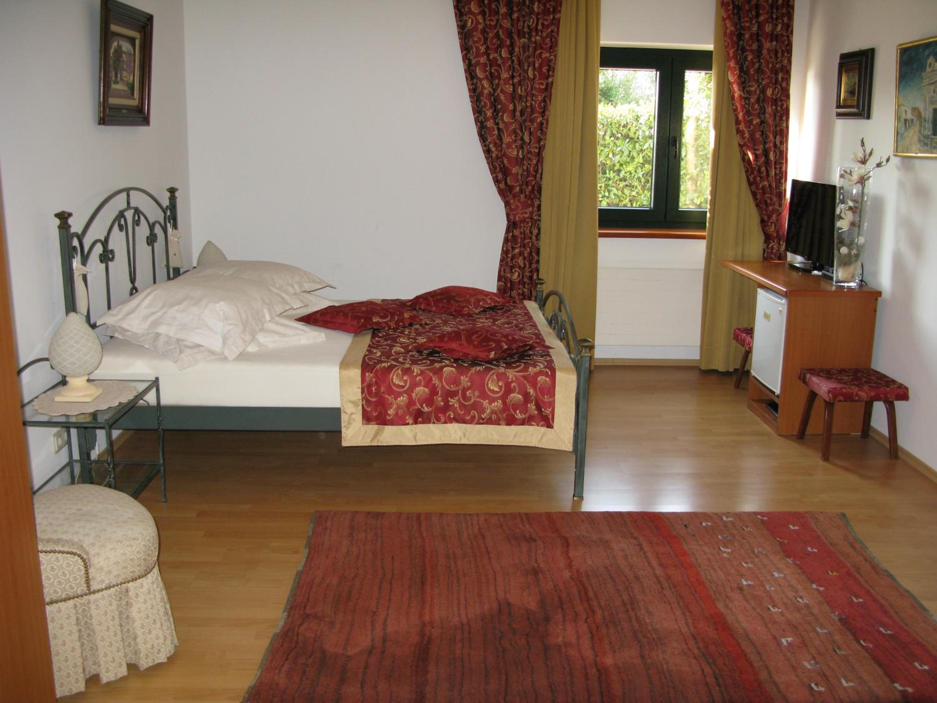 Photo 29