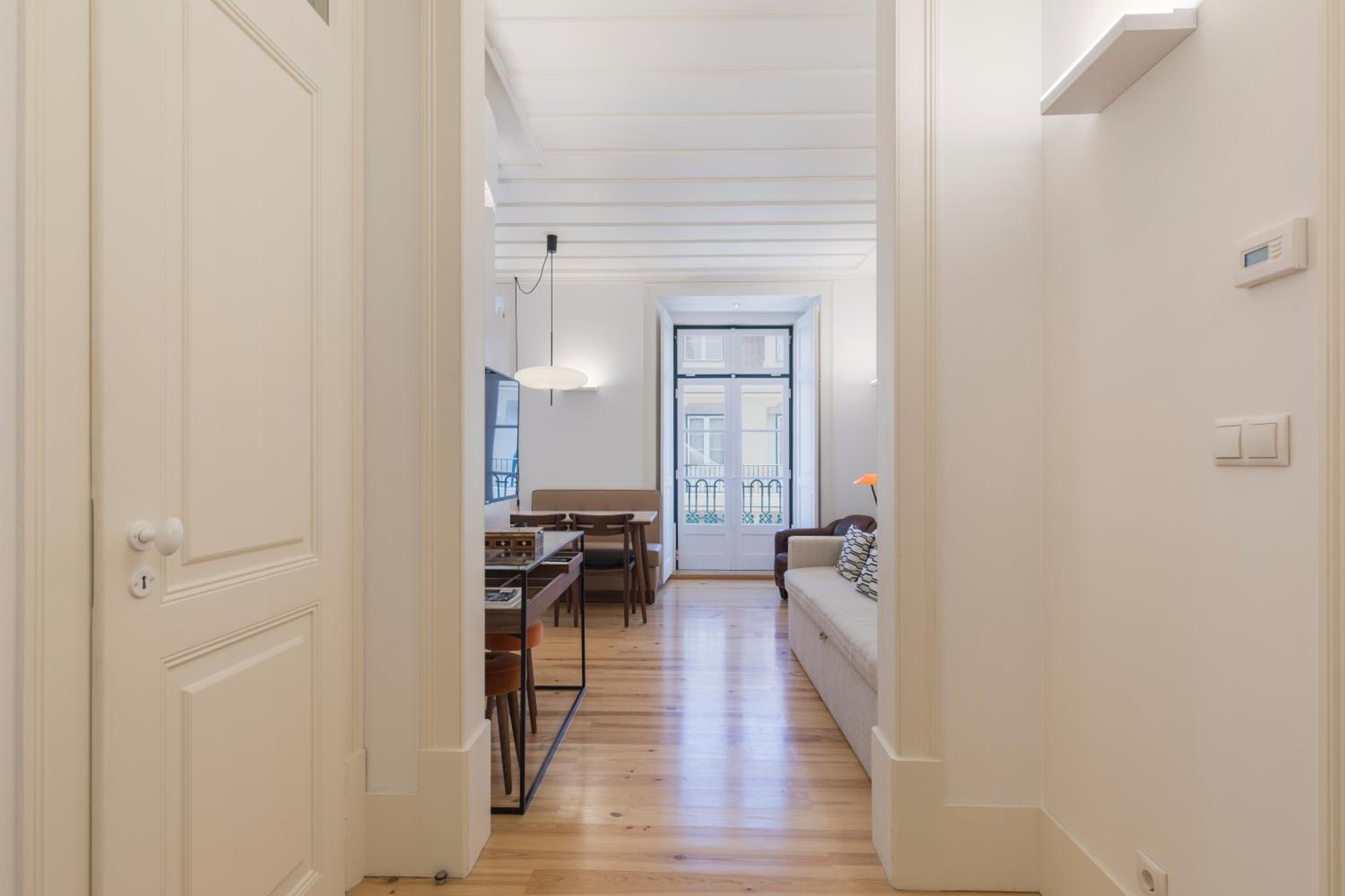 Charming 2 Bedroom Apartment in Baixa Chiado view 4