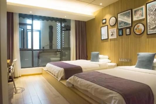 Ancient Street No.5 Youth Chic Hotel