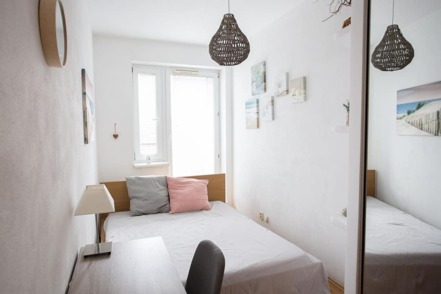 Cozy apartment btw centre and airport - Private host - No invoice view 4