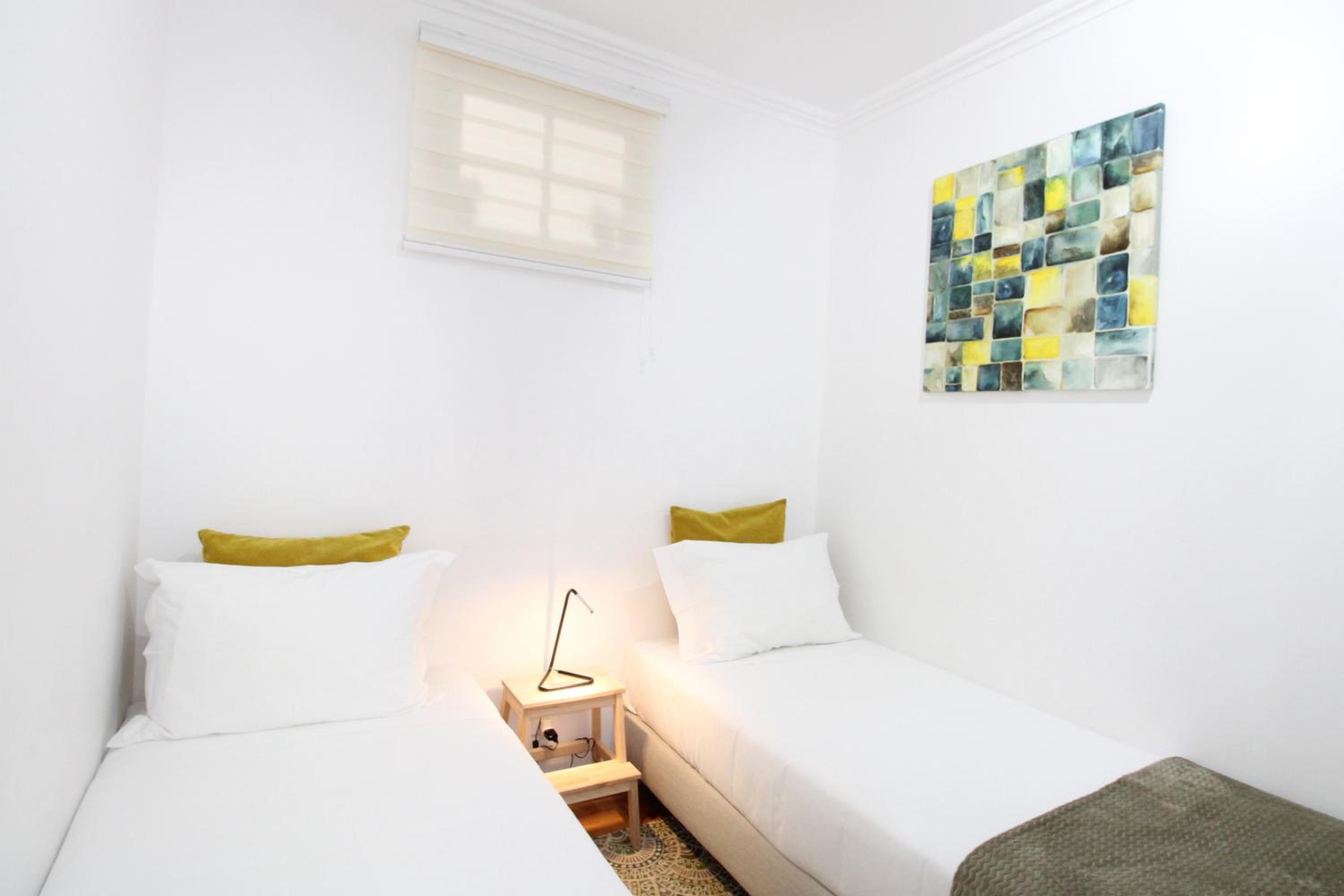 Sete Rios, Near Zoo Lisboa/ free Wifi
