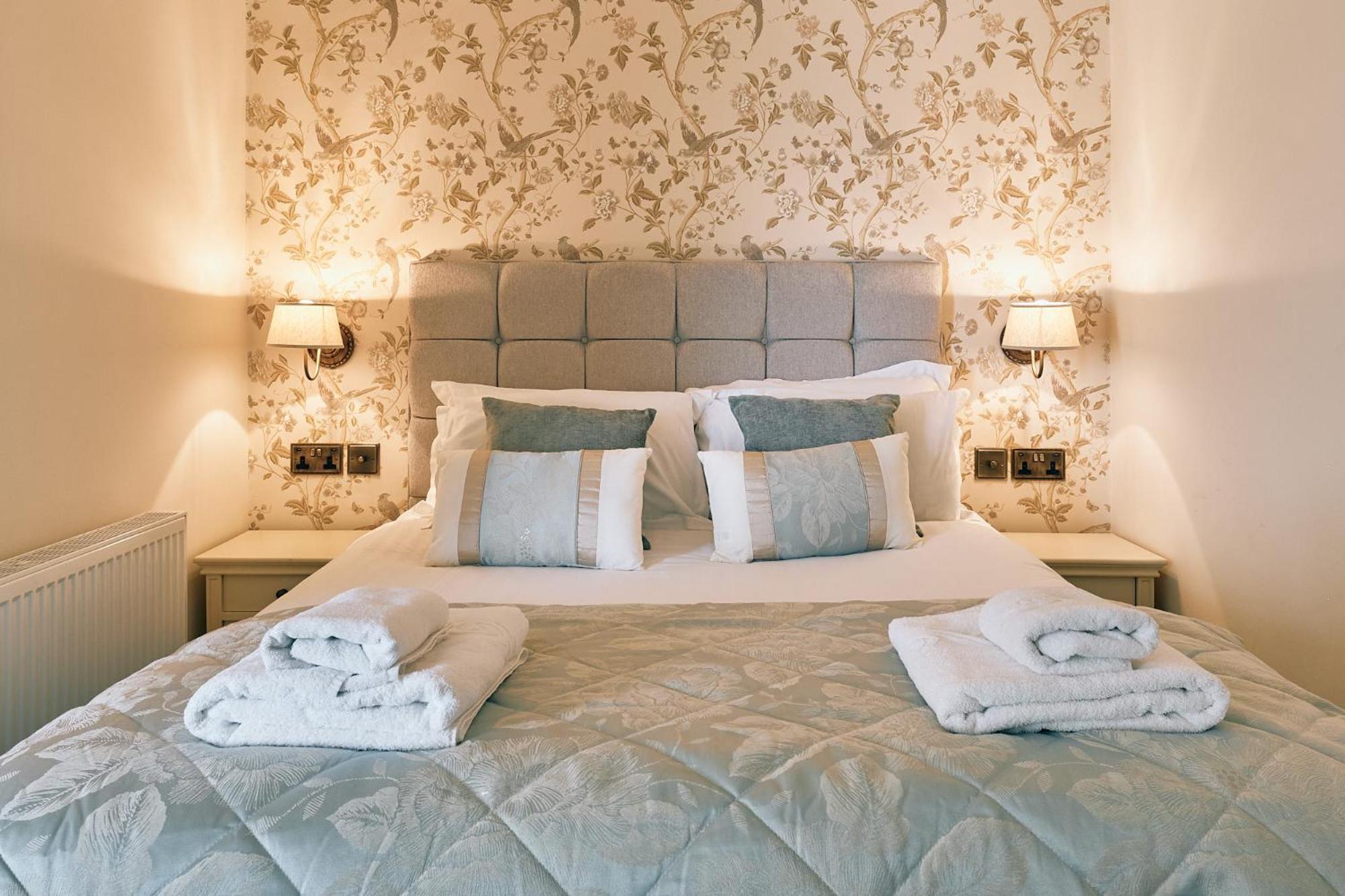 The Queens Hotel