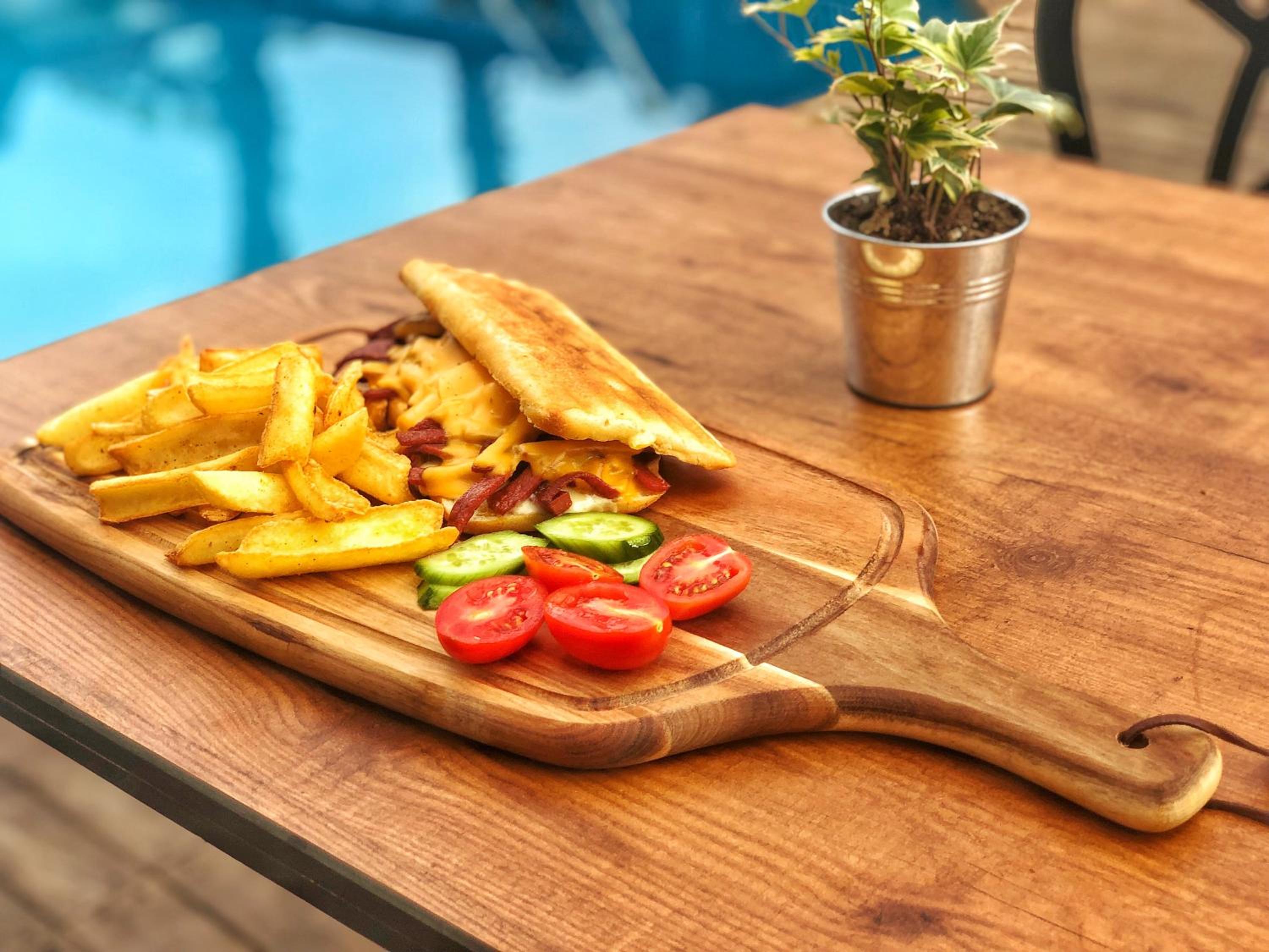 HMA Hotel & Suites - Image 30