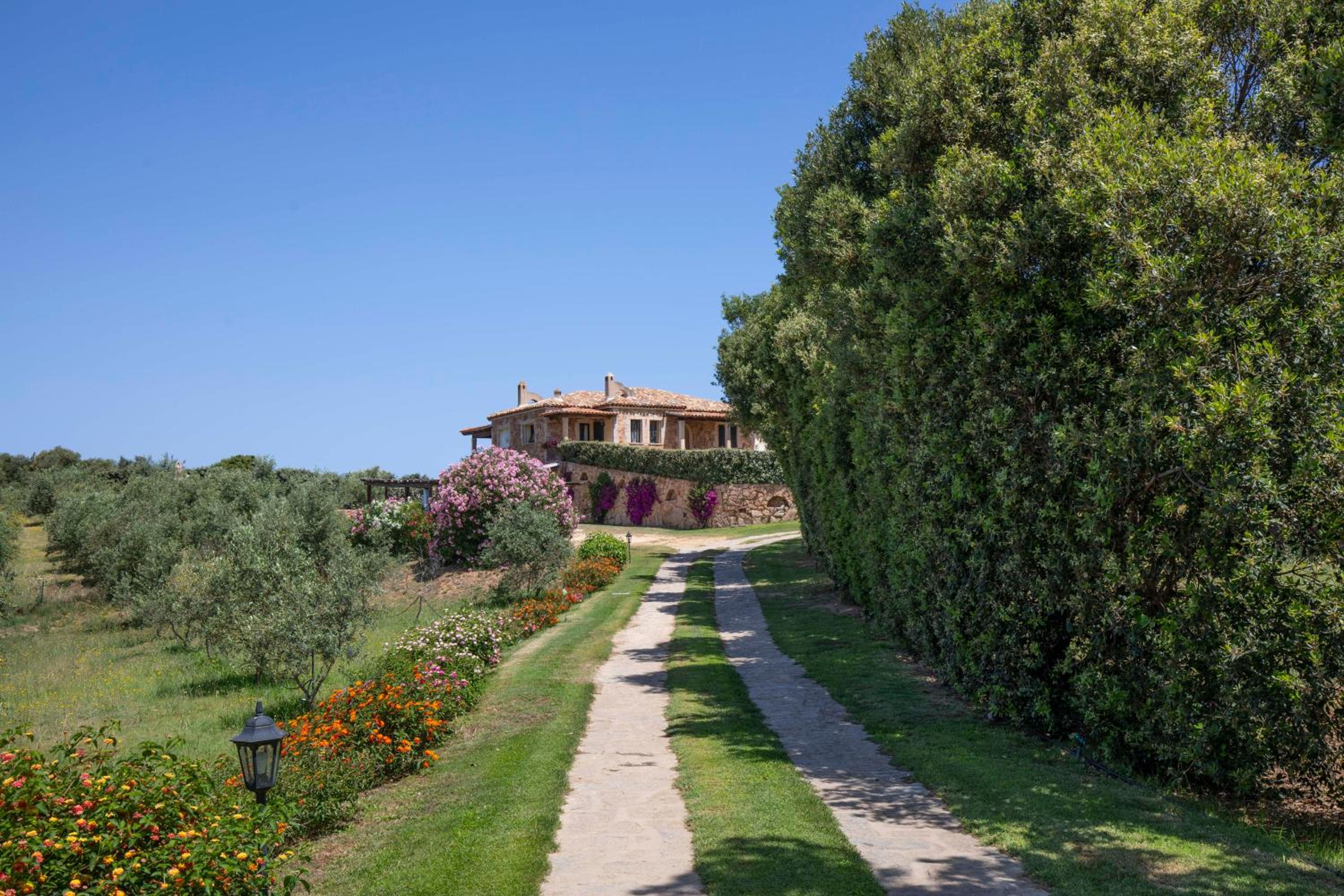 Villa Iris with Pool view 5