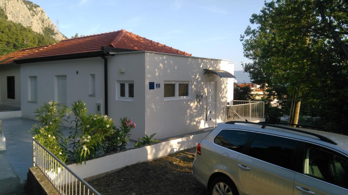 Photo 18