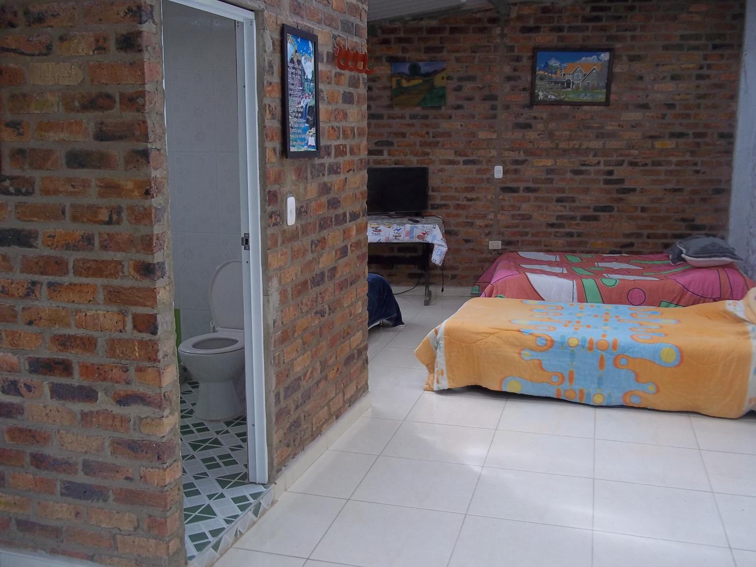 HOSPEDAJE BELLA VISTA MONGUI