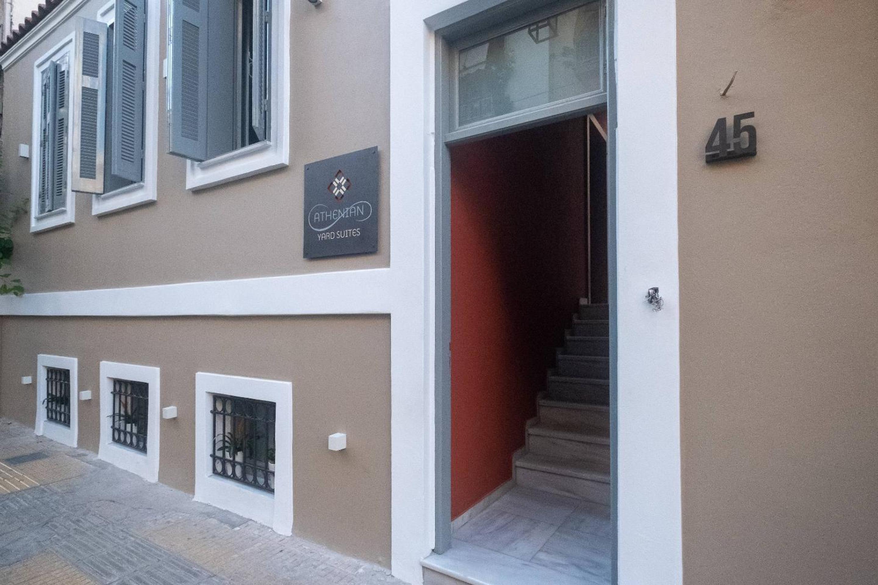 ATHENIAN YARD SUITES