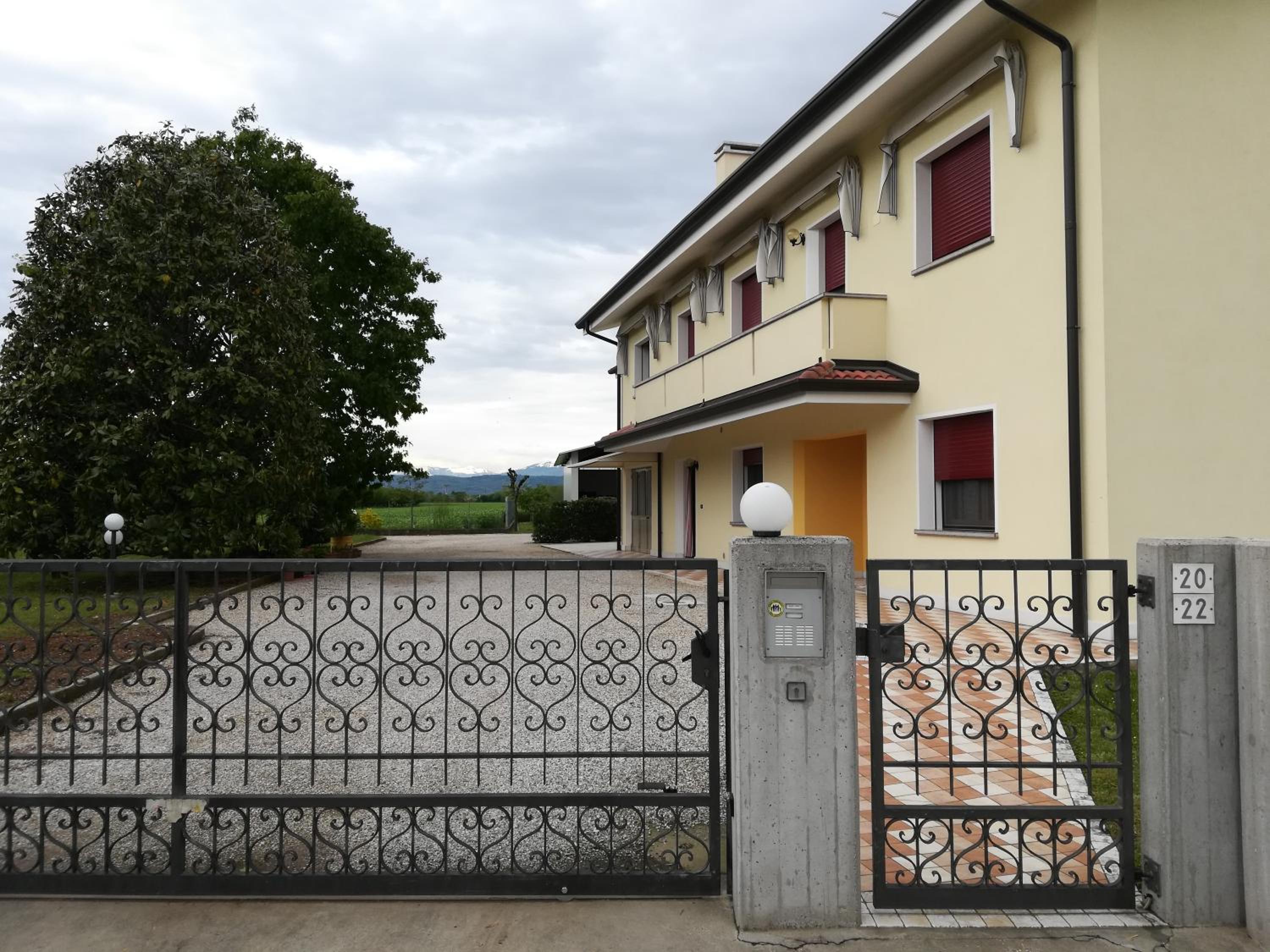 Borgo Barucchella view 3