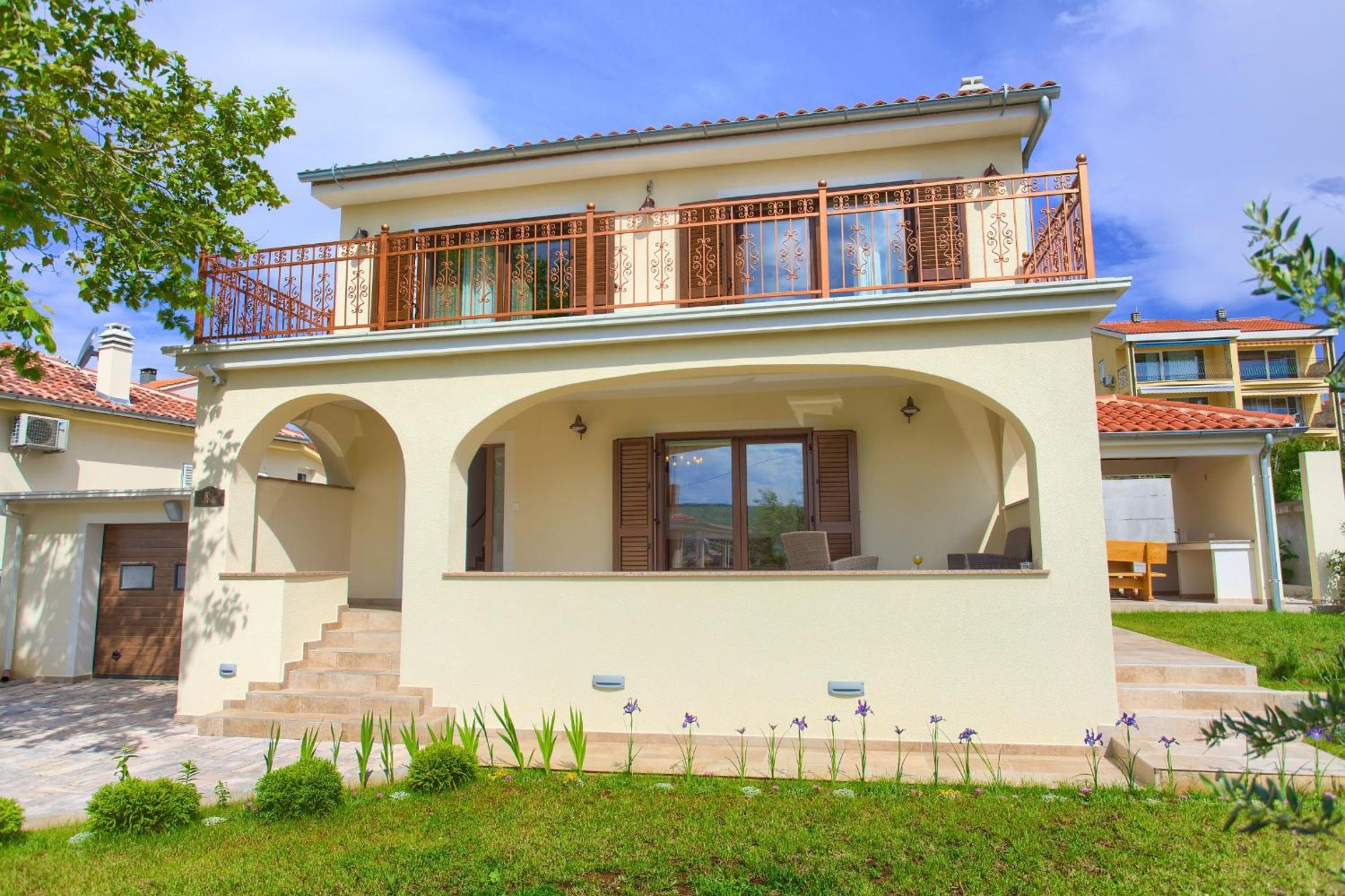 Villa Toic view 3