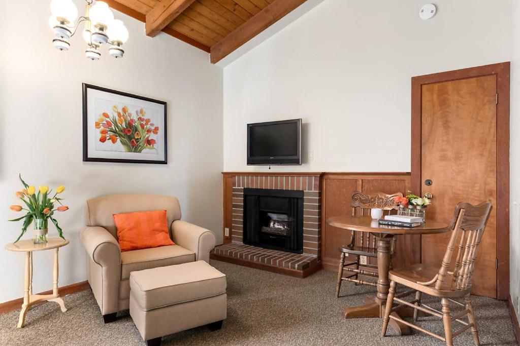The La Conner Inn